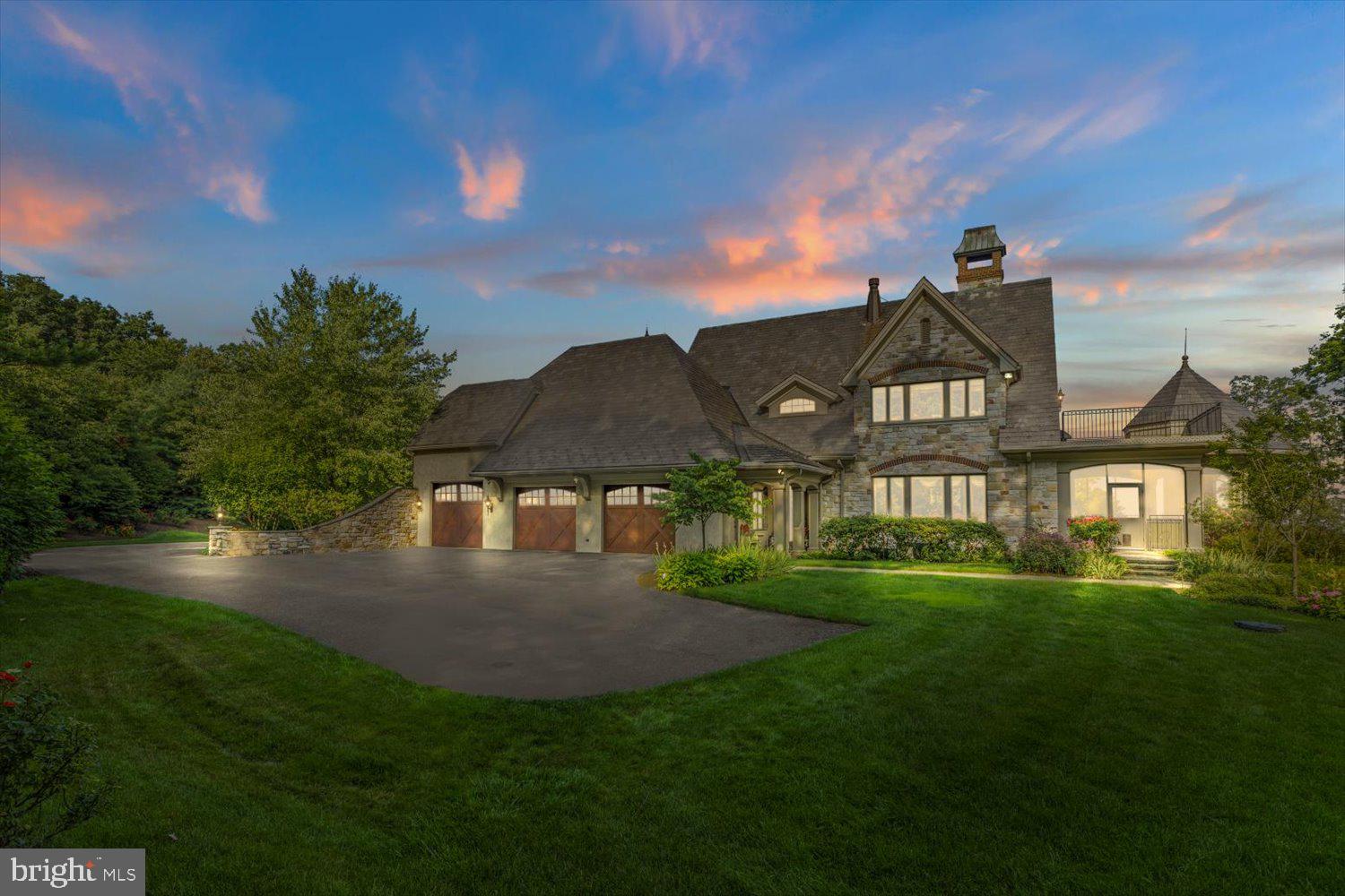 RIVER BEND - Residential