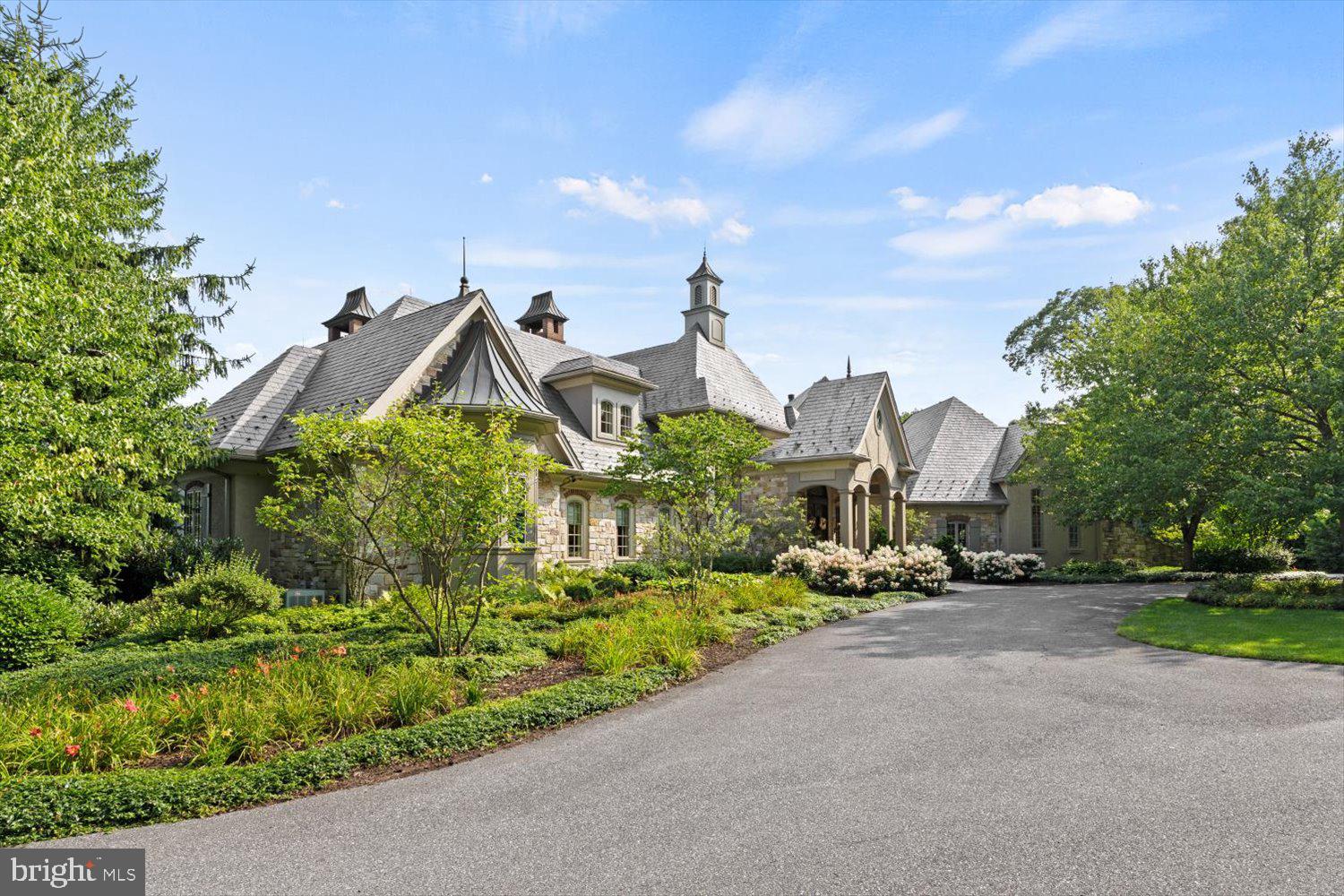 RIVER BEND - Residential