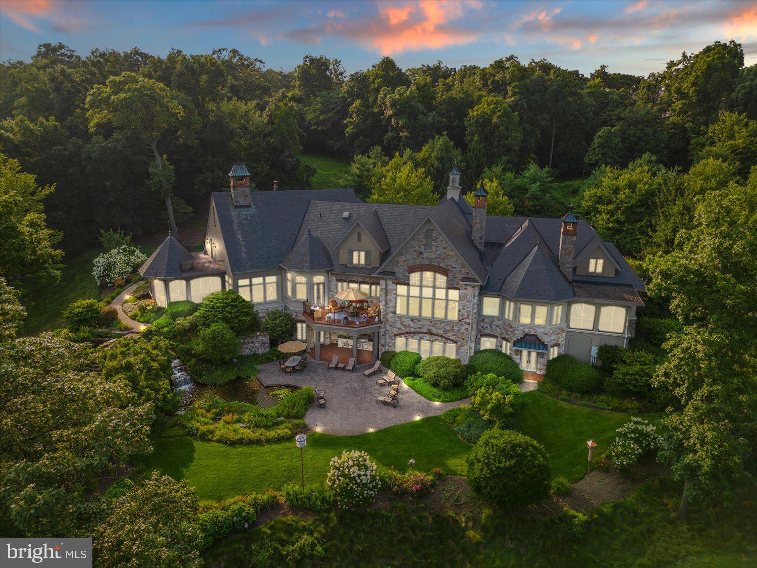 RIVER BEND - Residential