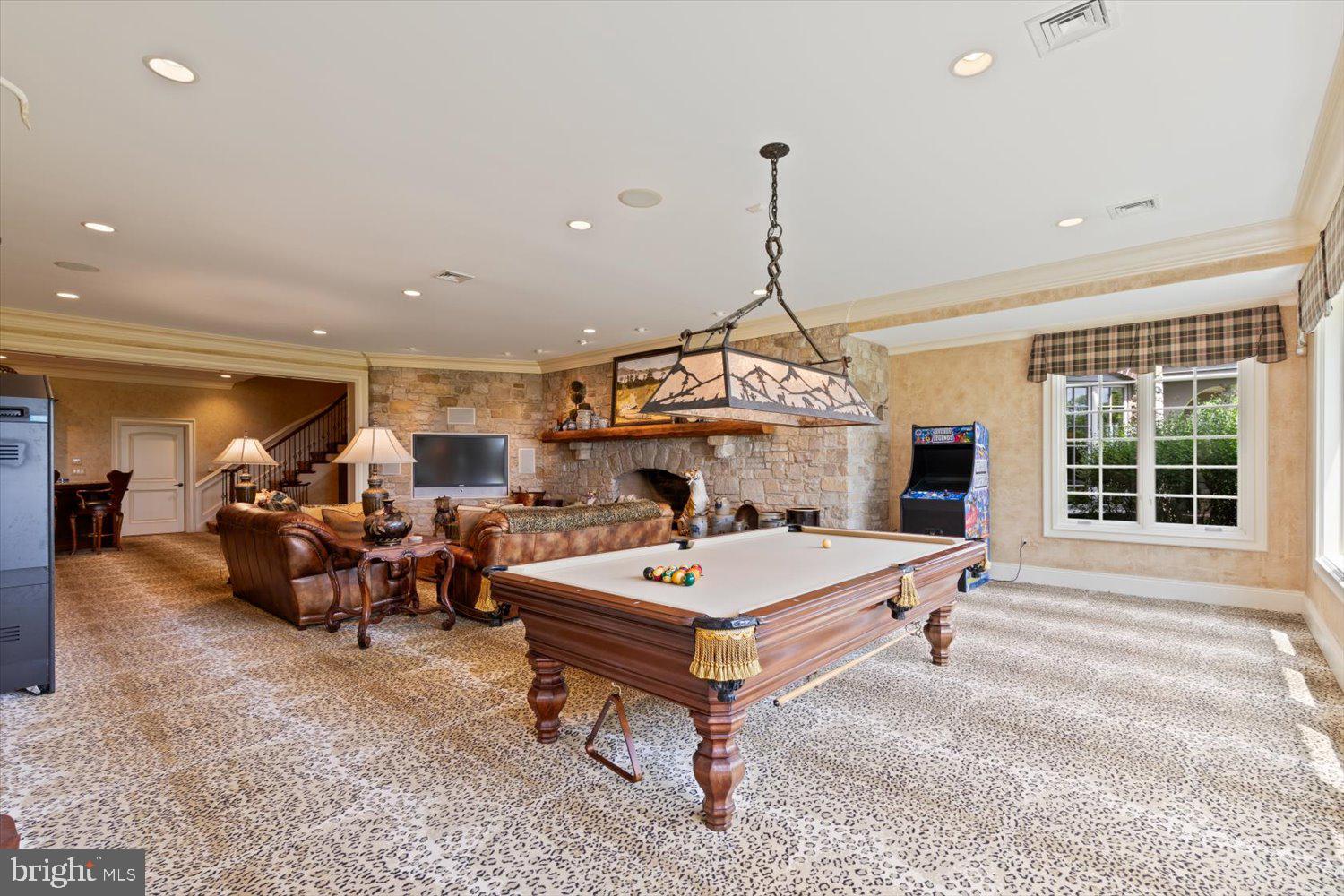 RIVER BEND - Residential