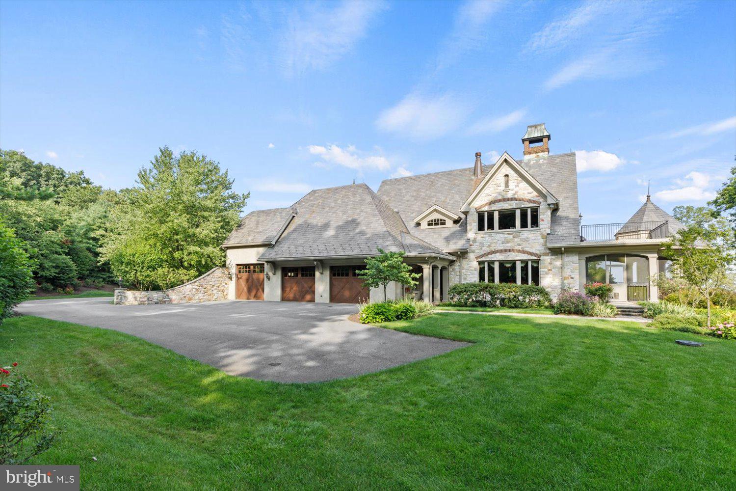 RIVER BEND - Residential