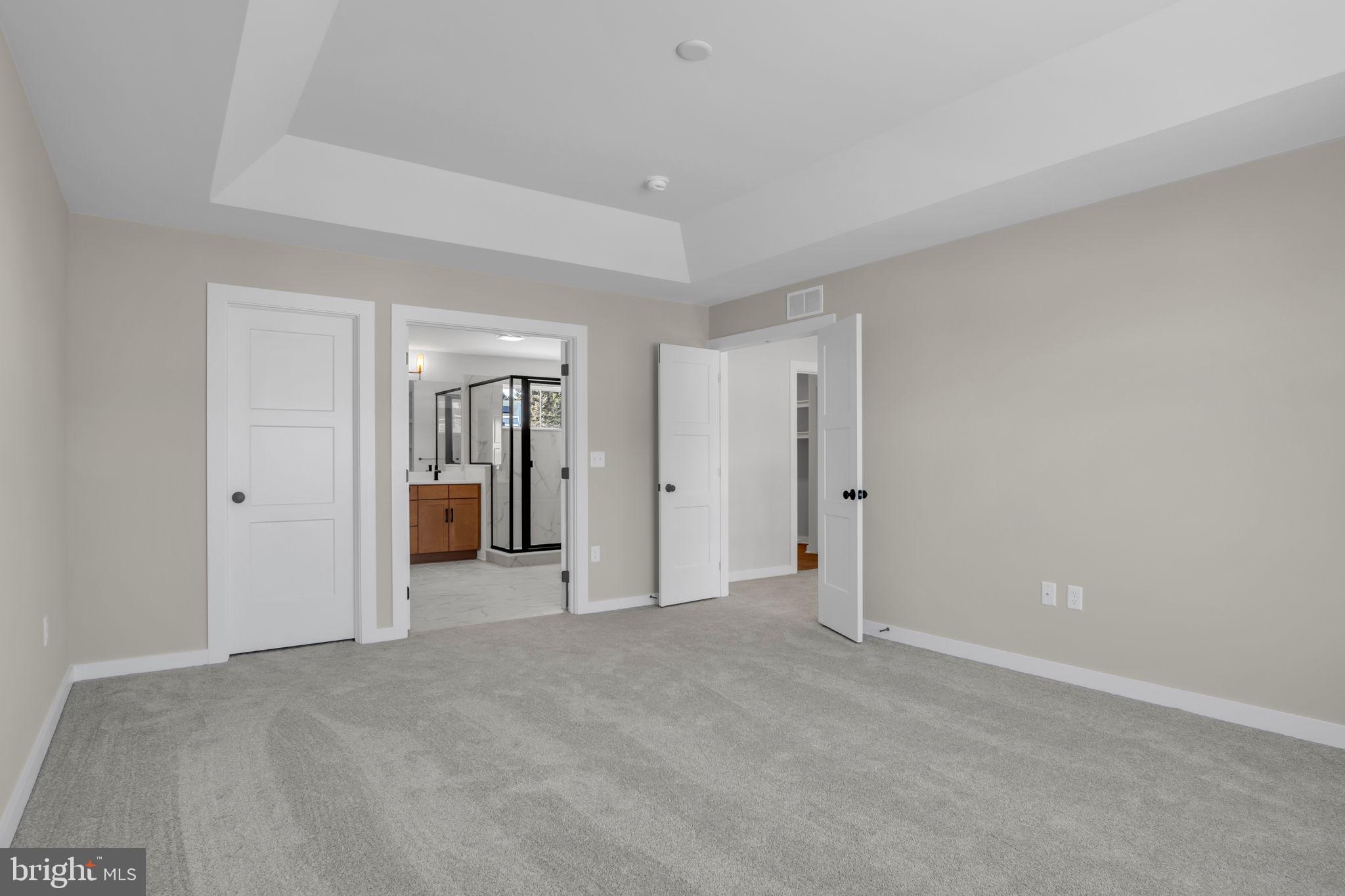 SOUTHGATE - Residential