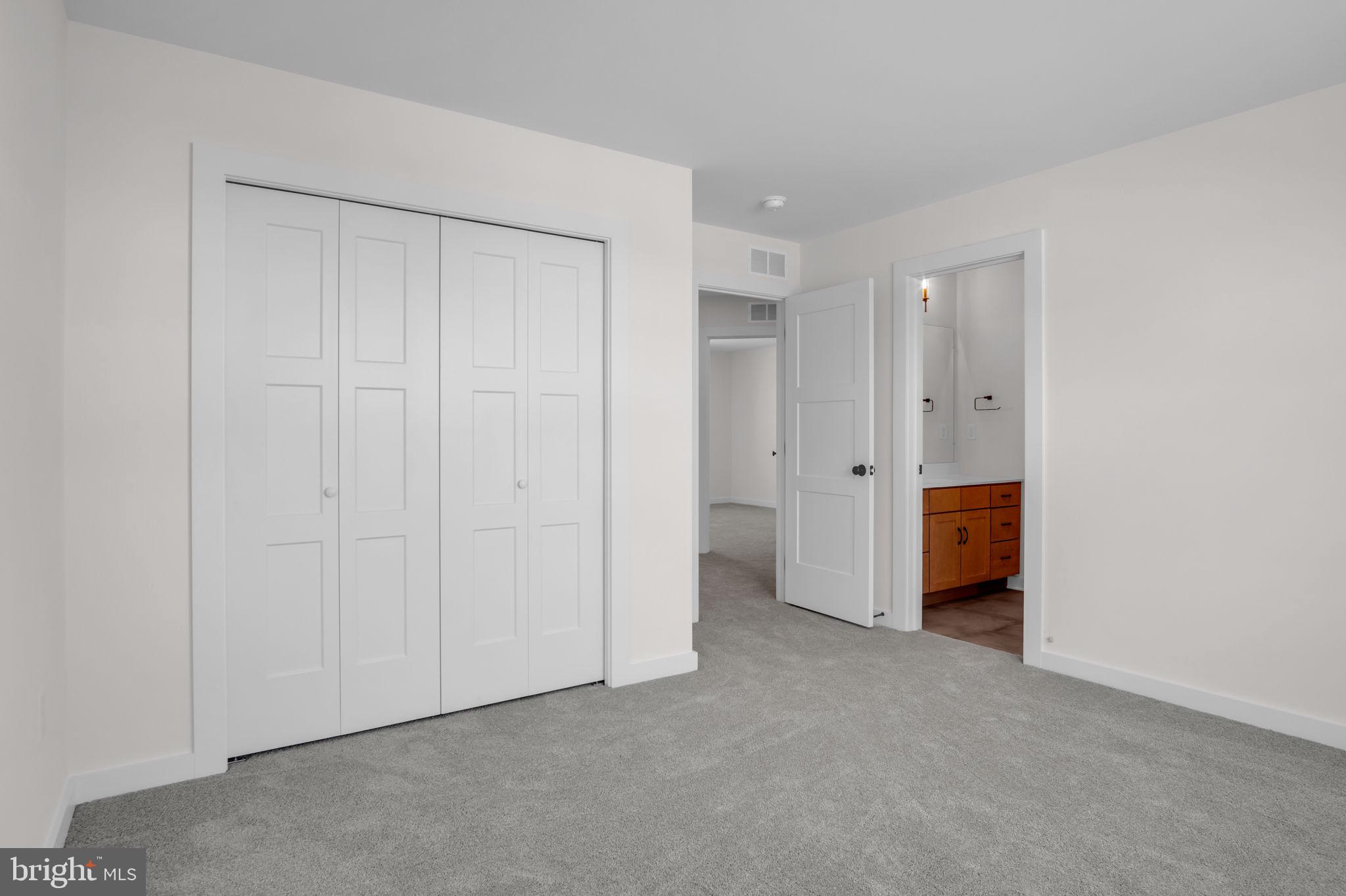 SOUTHGATE - Residential