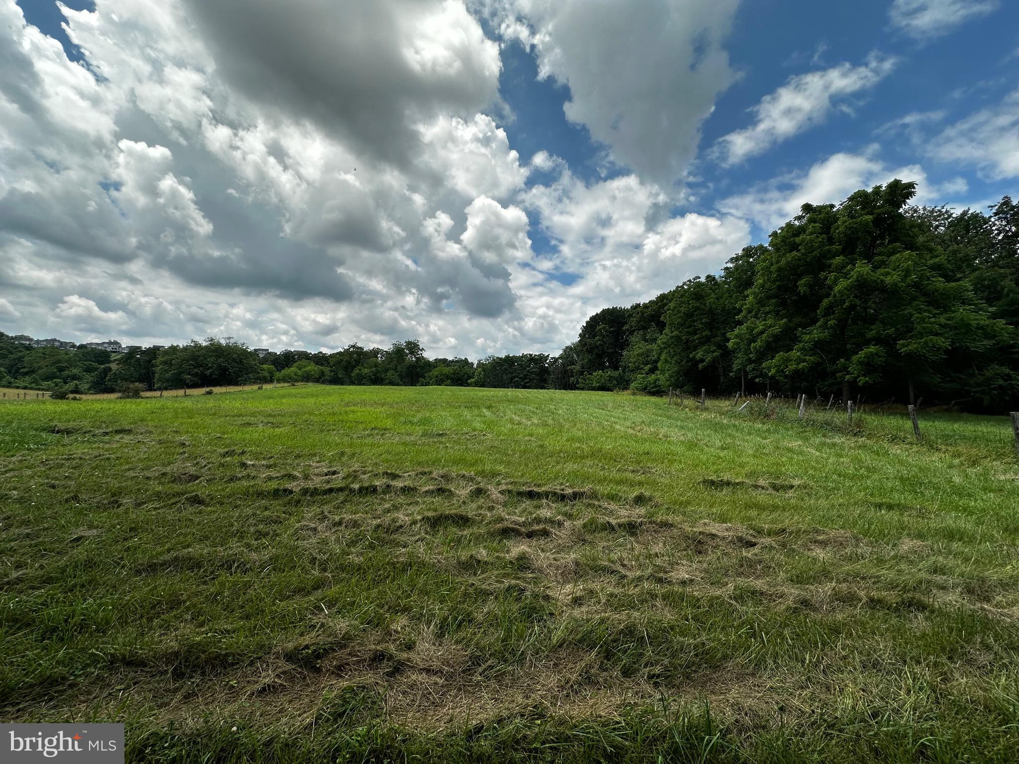 PURCELLVILLE - Residential