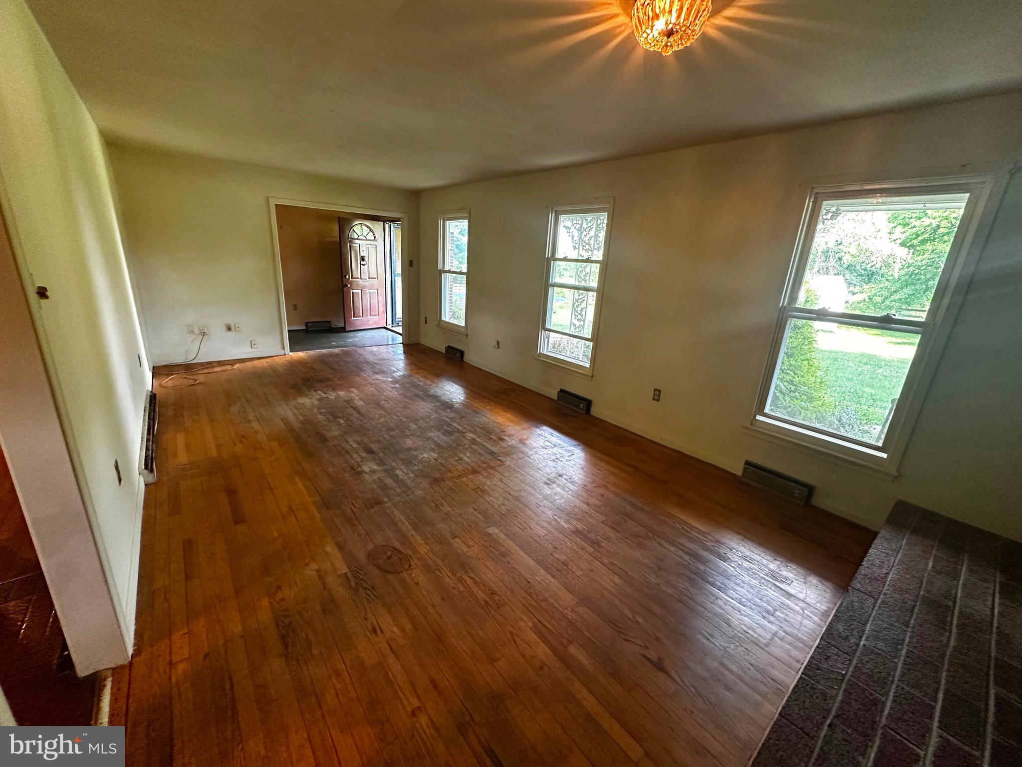 PURCELLVILLE - Residential