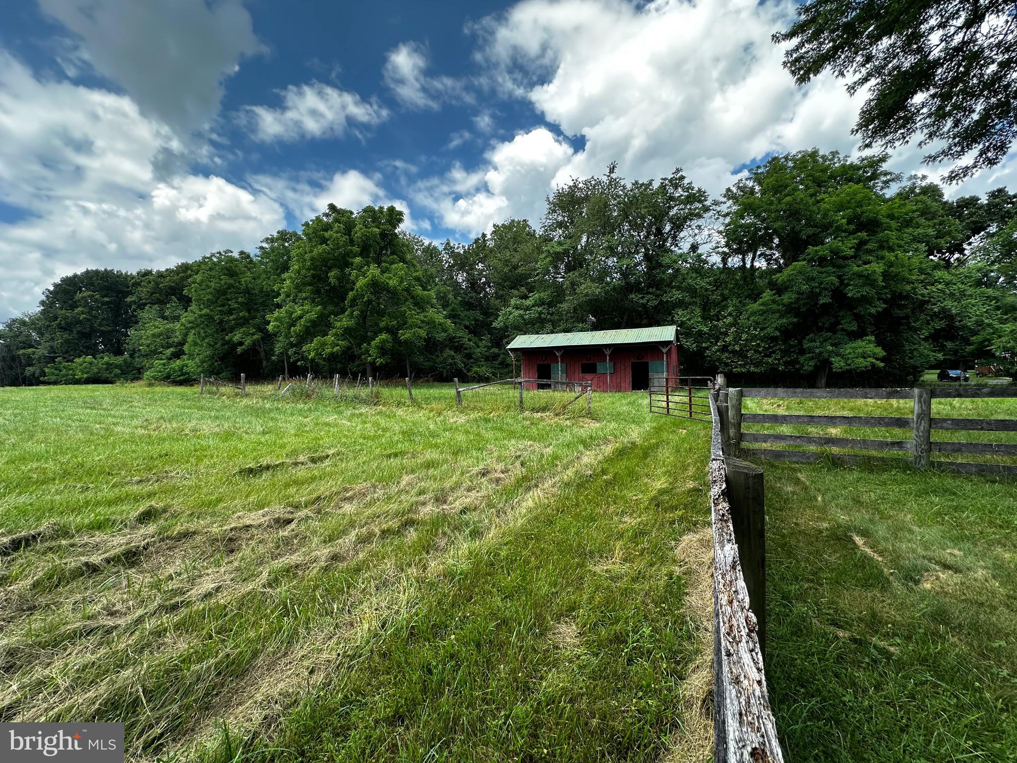 PURCELLVILLE - Residential