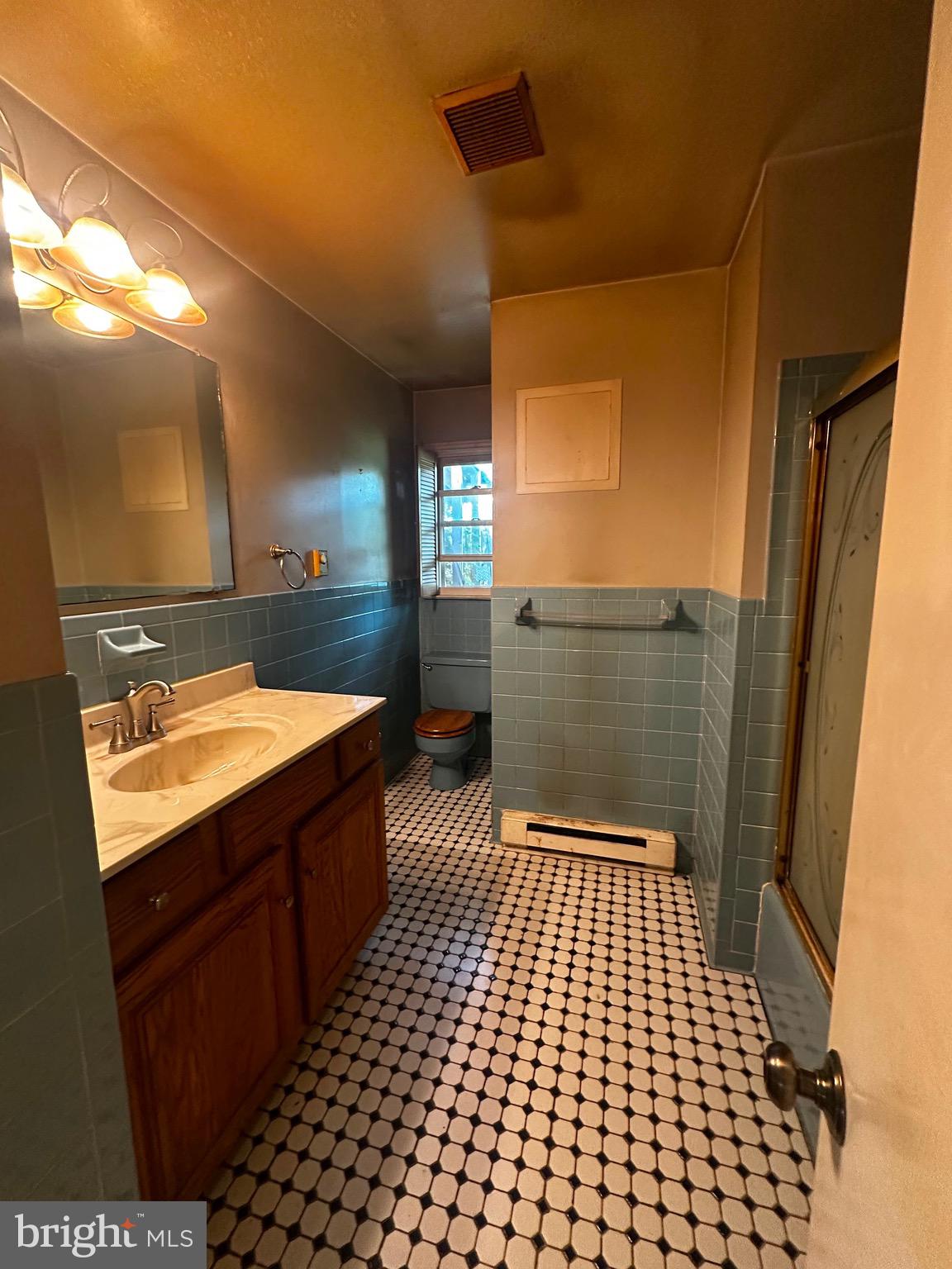 PURCELLVILLE - Residential