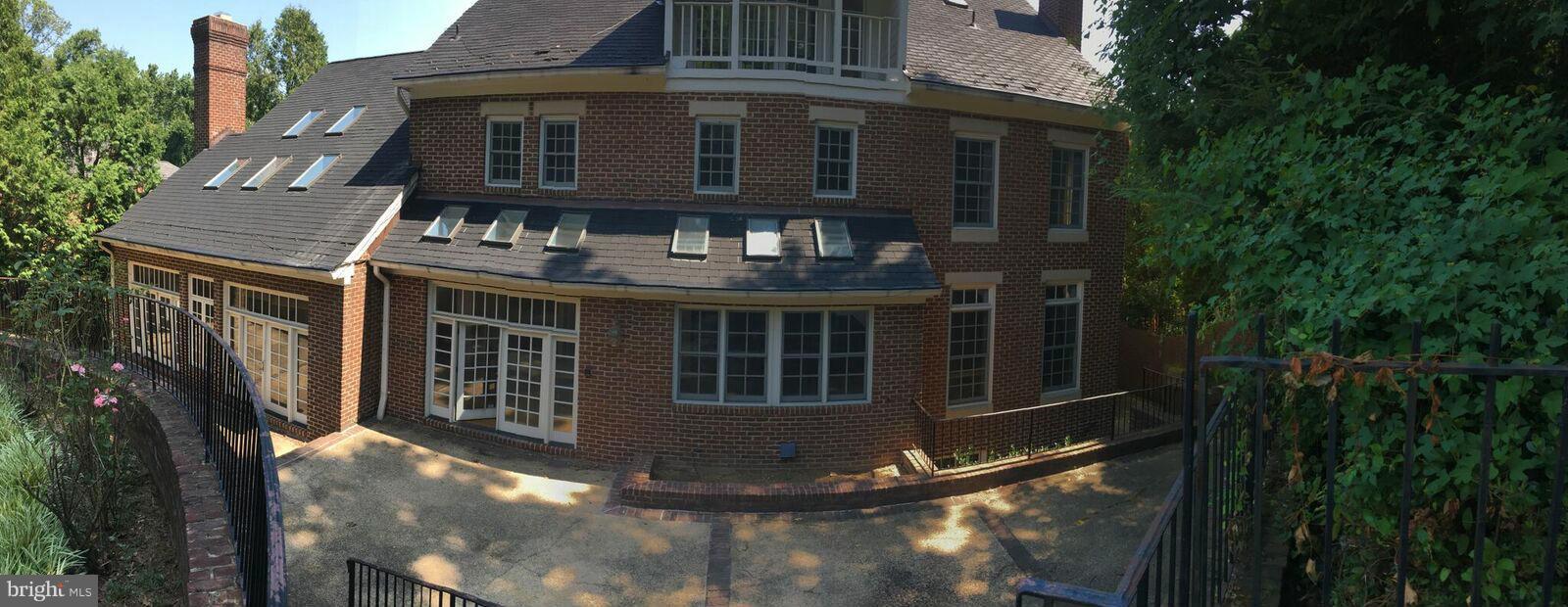 LONGWOOD - Residential