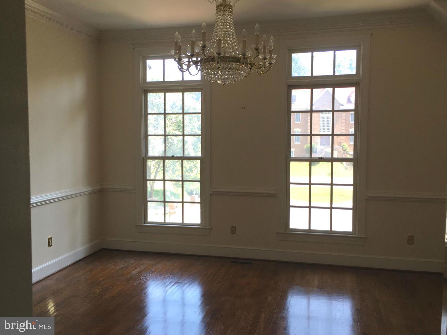 LONGWOOD - Residential