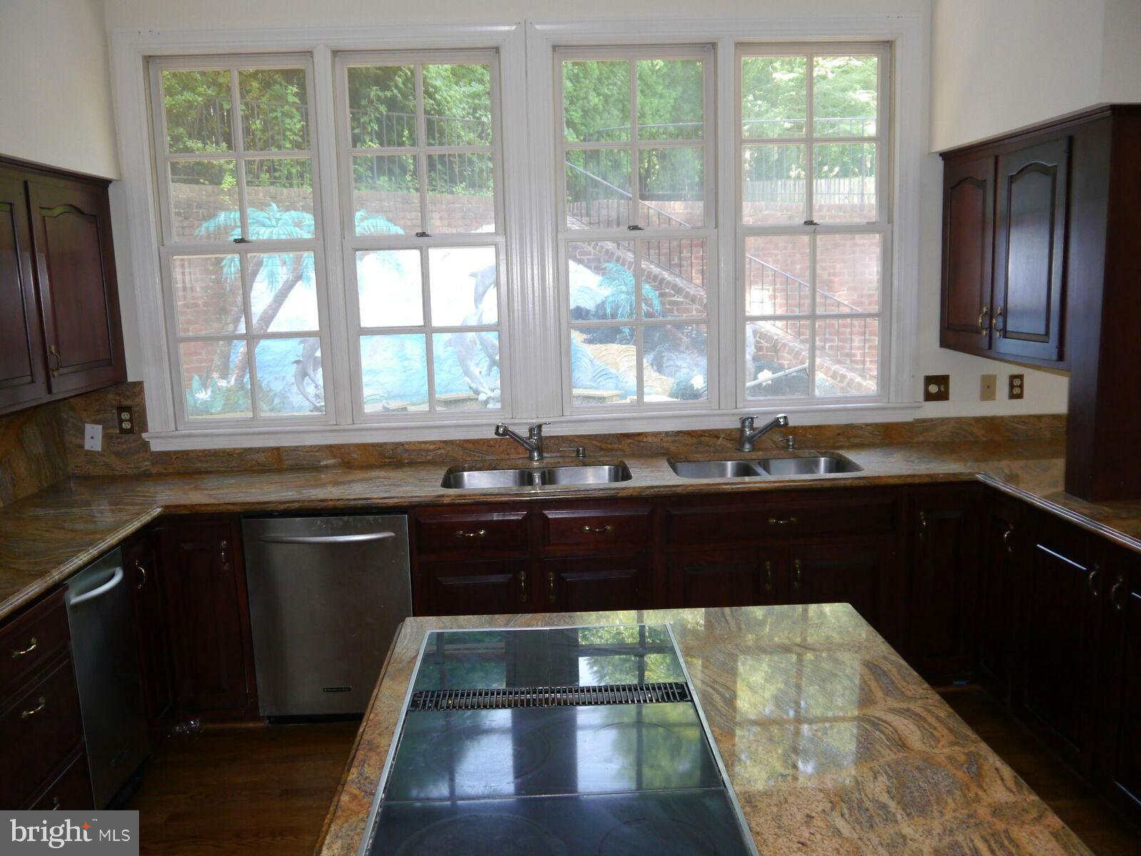 LONGWOOD - Residential