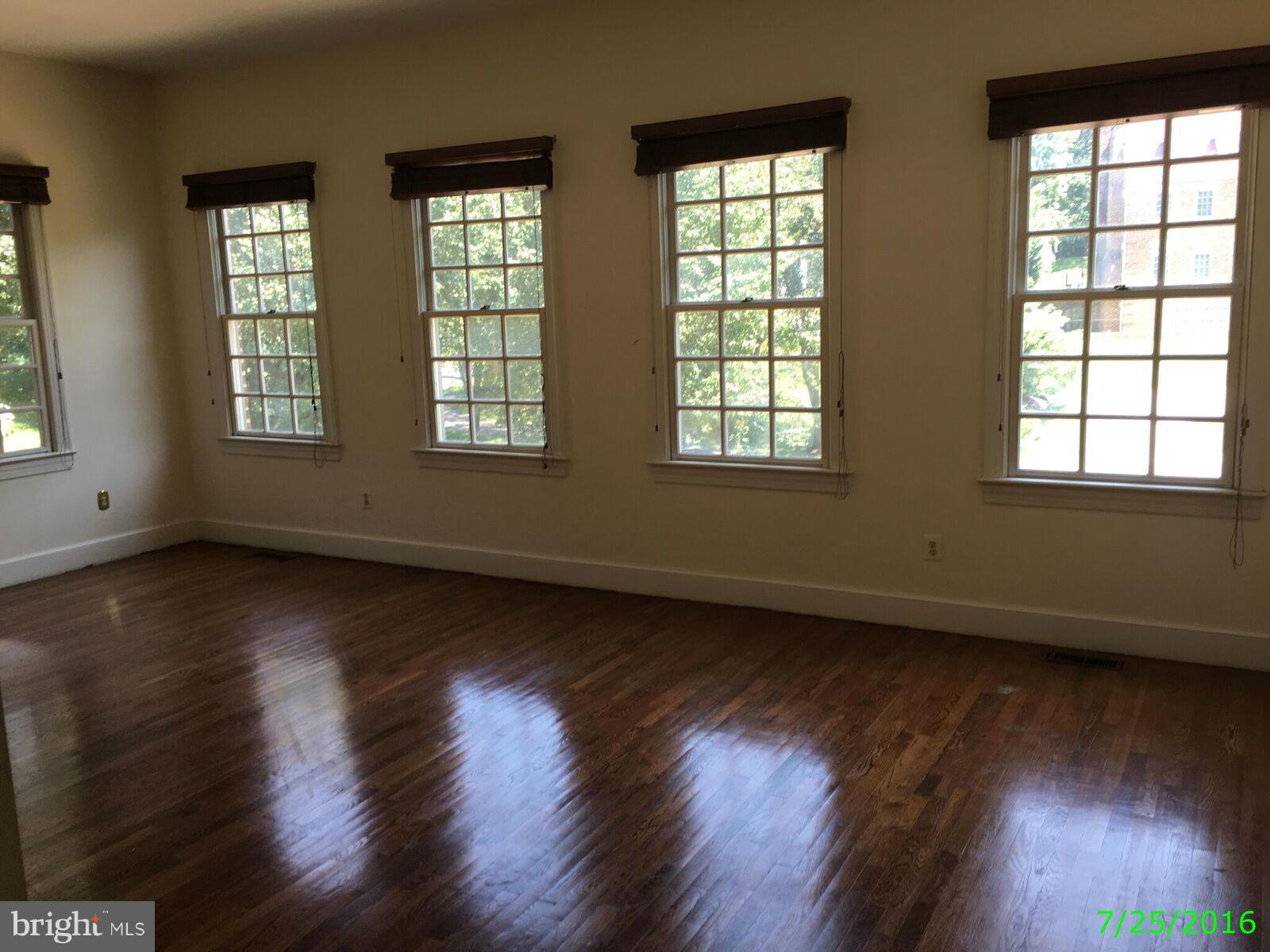 LONGWOOD - Residential
