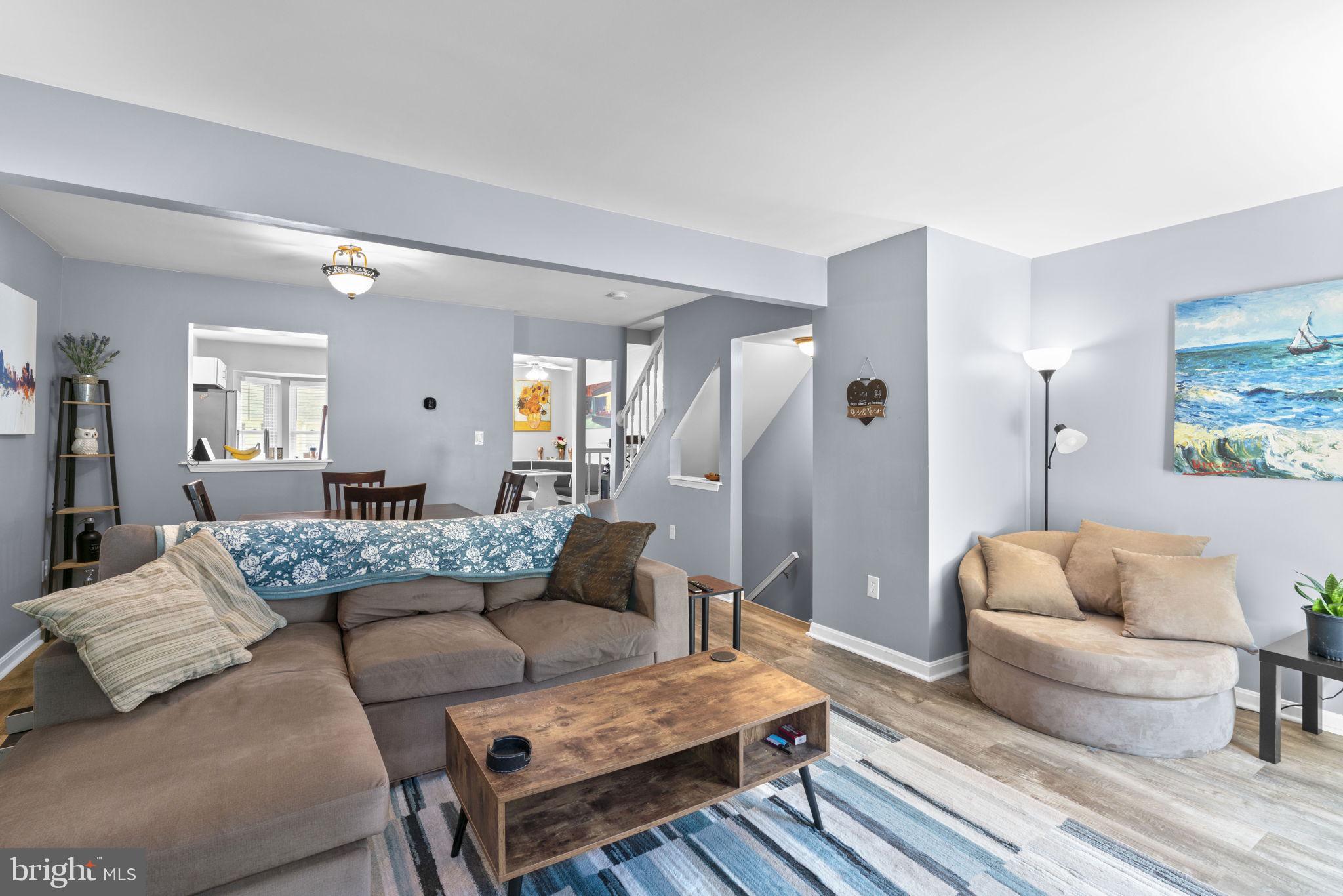 RIVERCHASE - Residential