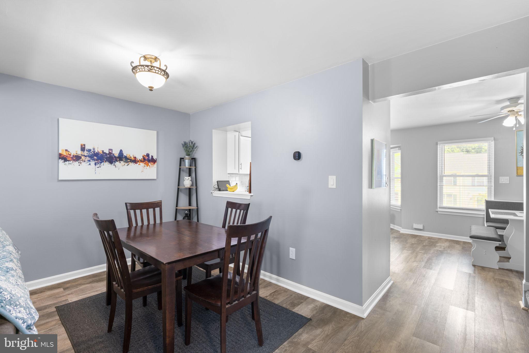 RIVERCHASE - Residential