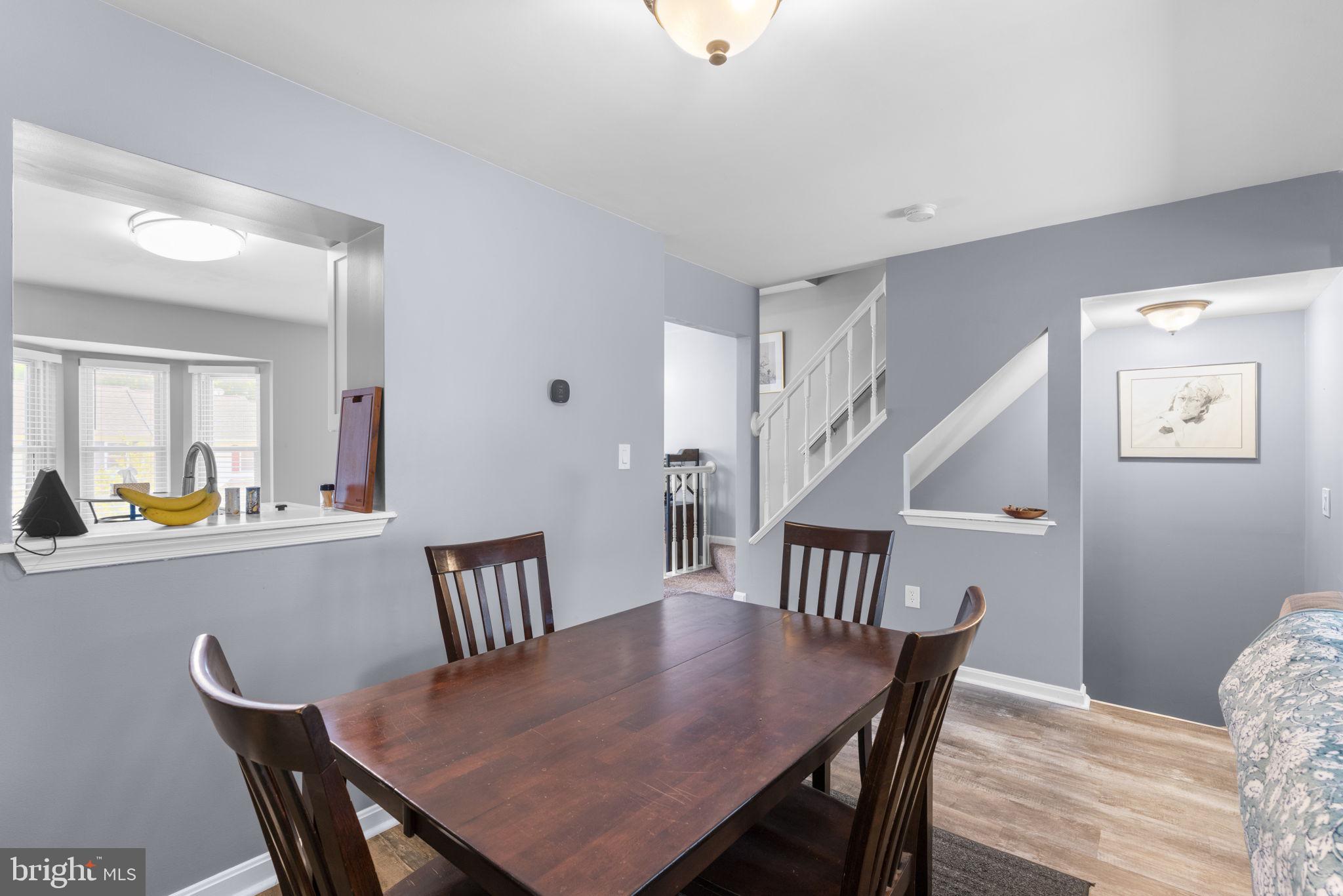 RIVERCHASE - Residential