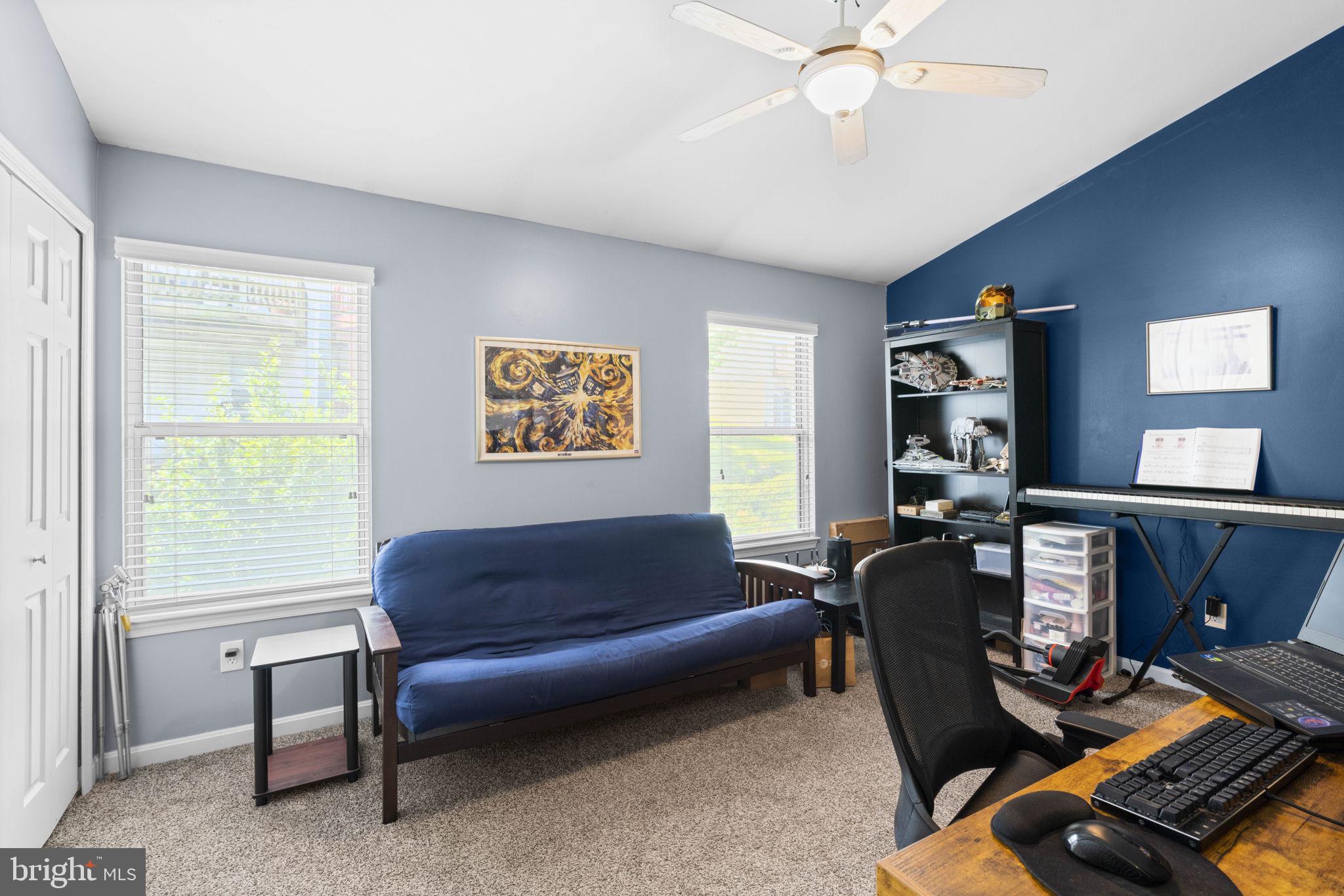 RIVERCHASE - Residential