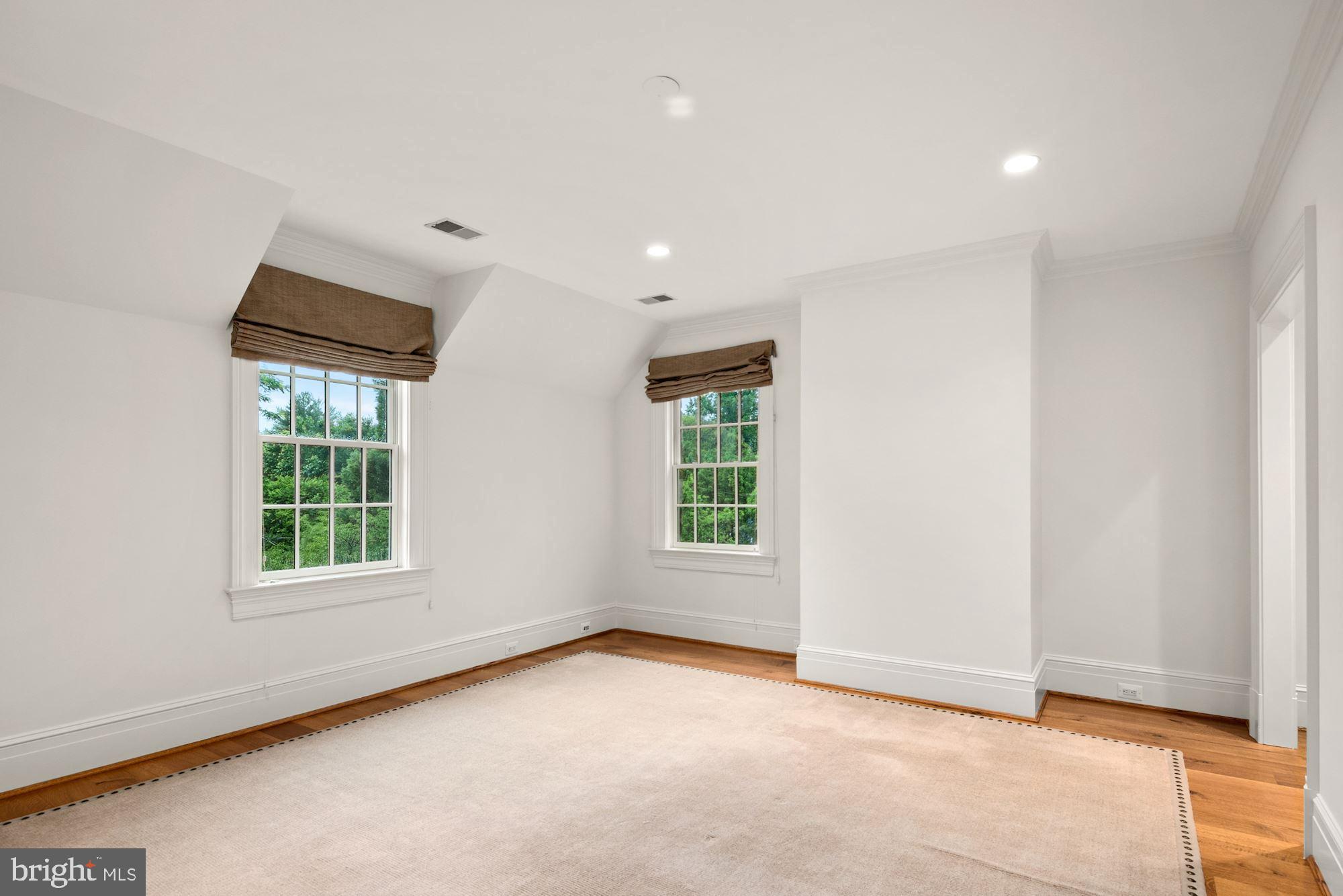 LANGLEY FARMS - Residential