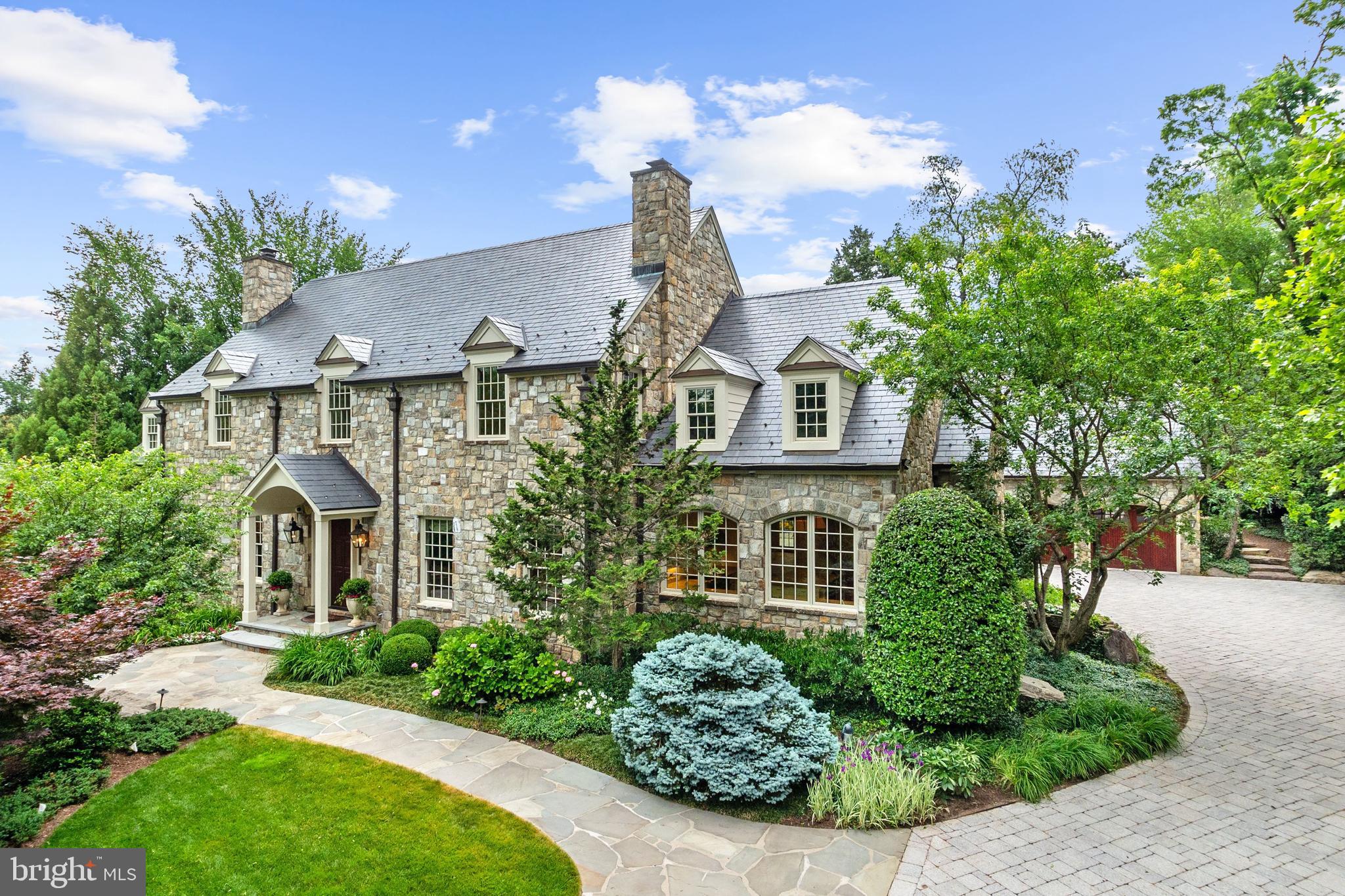 LANGLEY FARMS - Residential