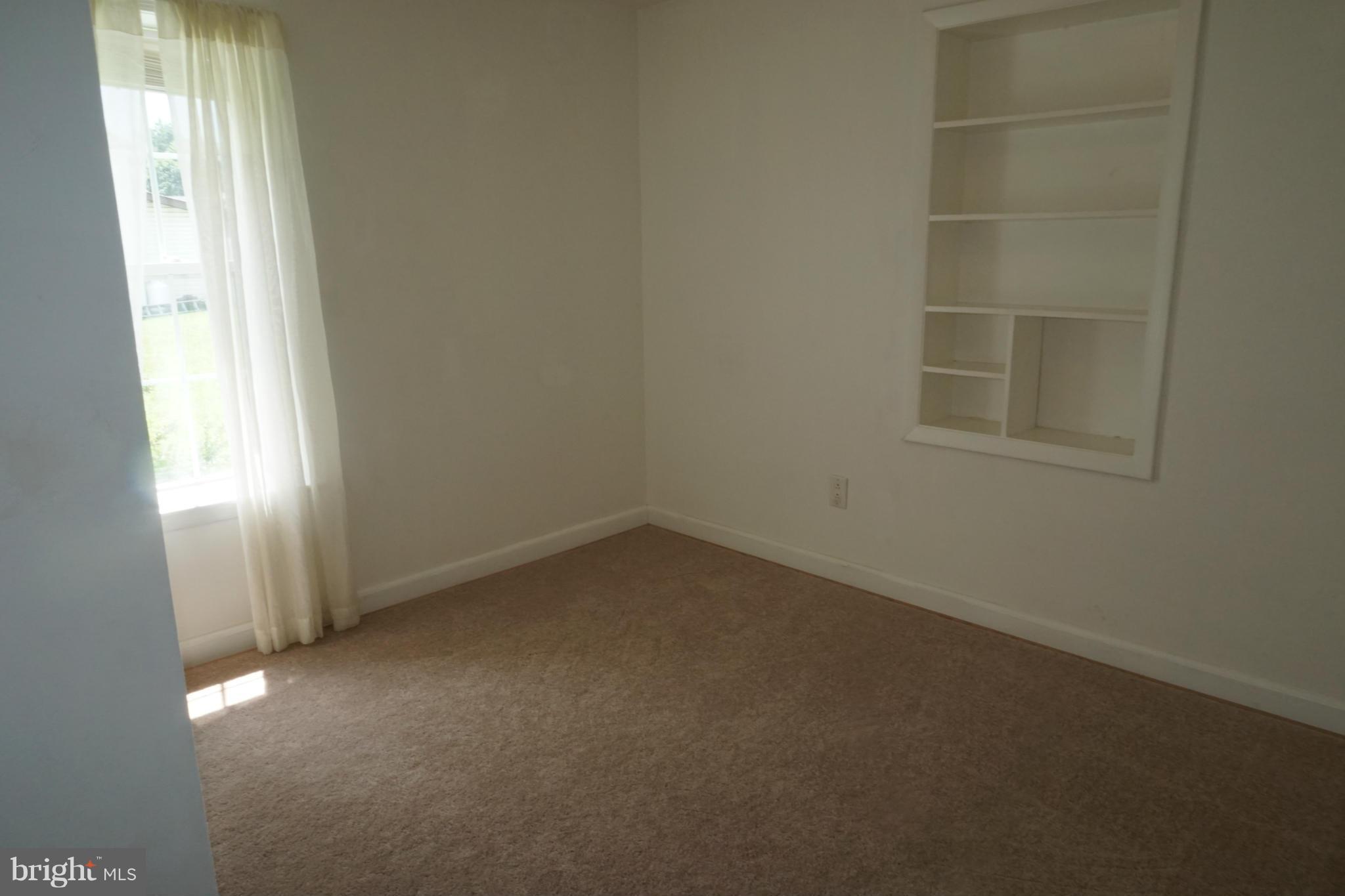 SUNRISE BEACH - Residential Lease