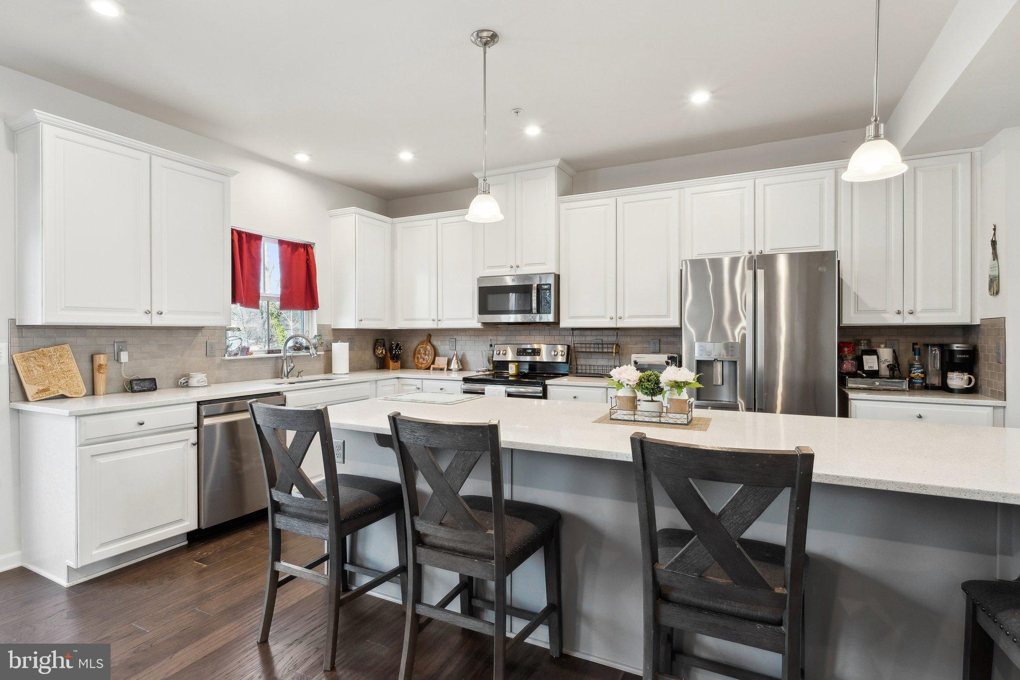 EDGEMERE/SPARROWS POINT - Residential