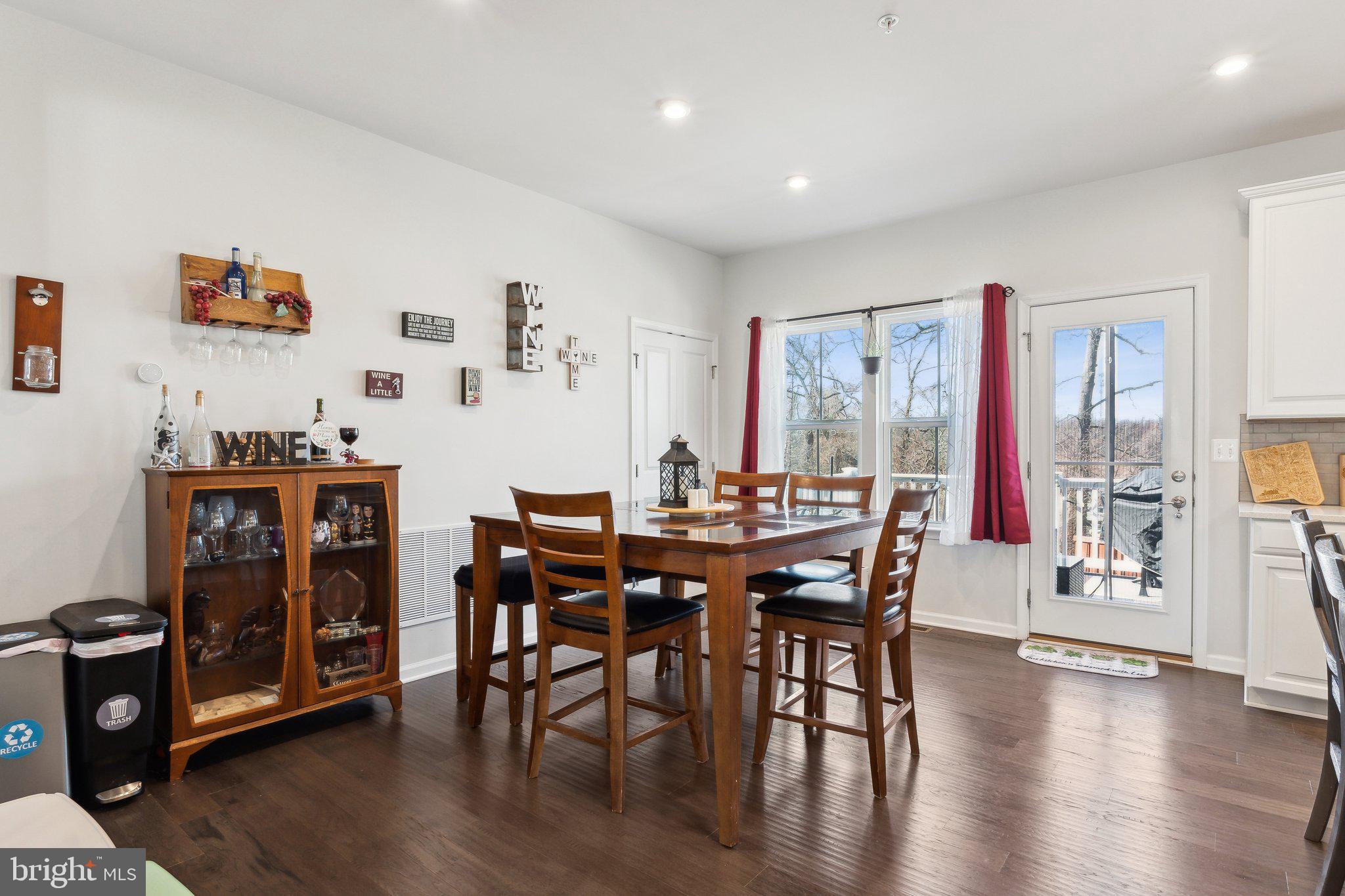 EDGEMERE/SPARROWS POINT - Residential
