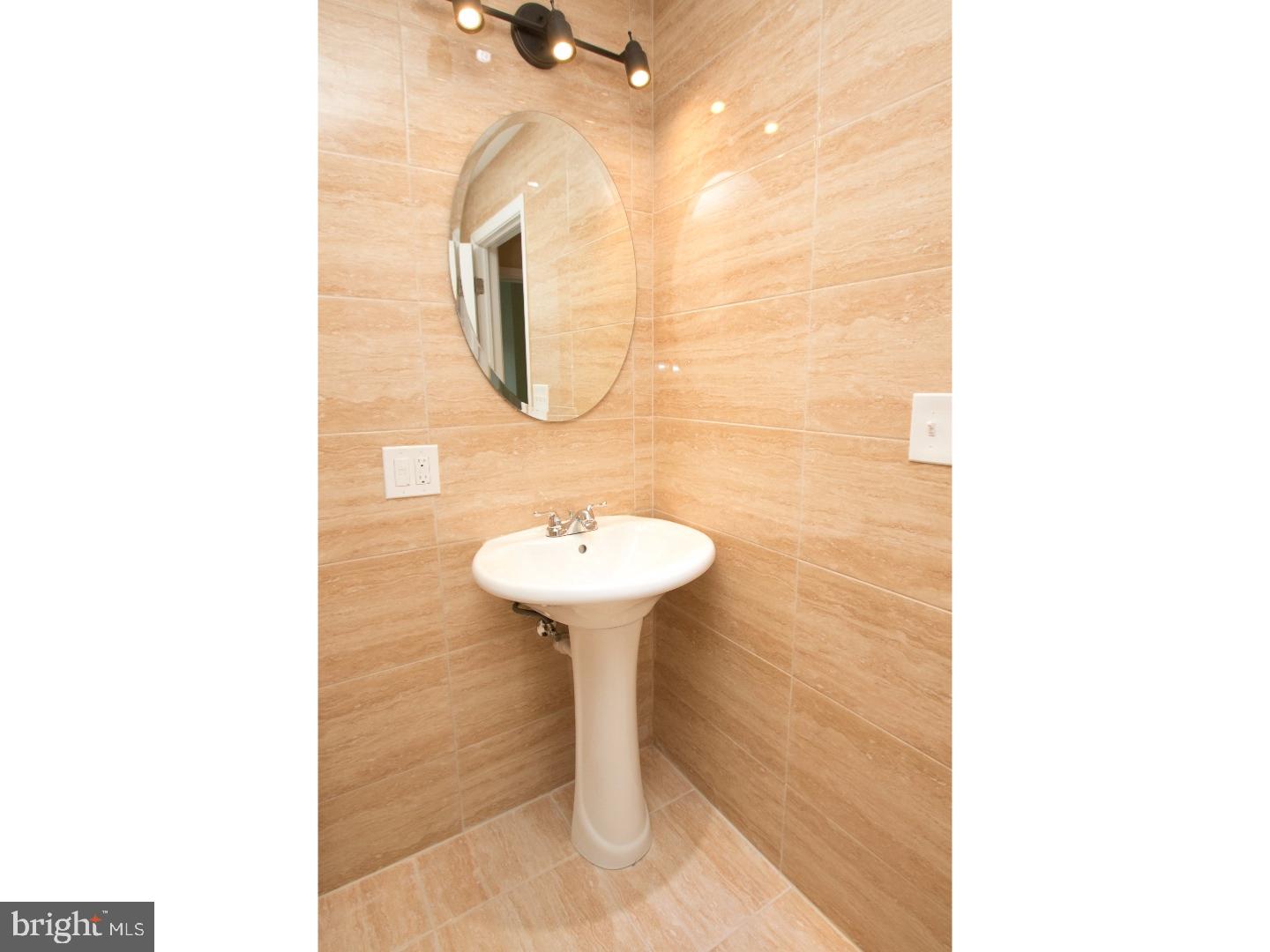 WEST OAK LANE - Residential