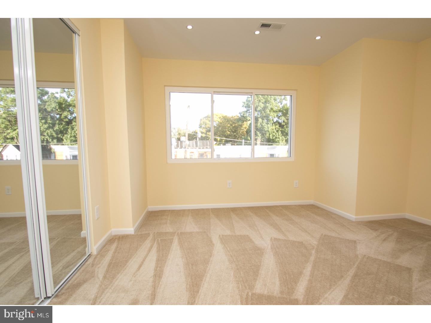WEST OAK LANE - Residential