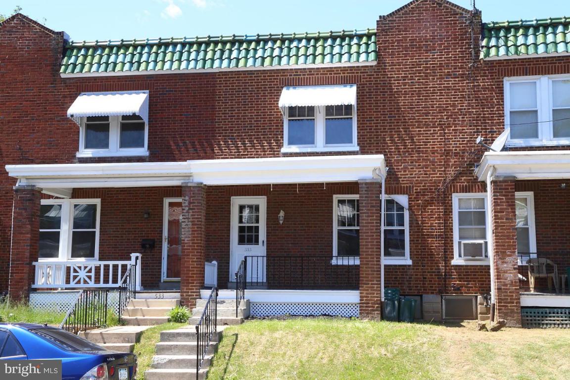 Well maintained home in great neighborhood, with gas heat, all appliances included, fresh paint and a 1-year home warranty for buyer at settlement.  Enjoy walking distance to parks, shopping and restaurants.