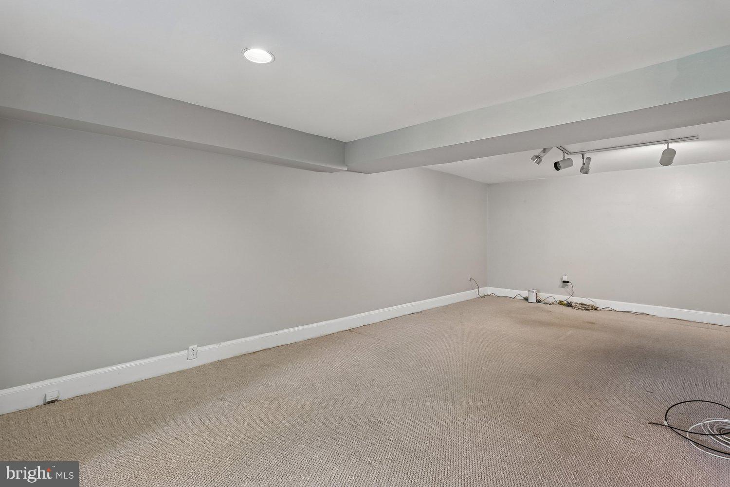 WESTLEIGH - Residential