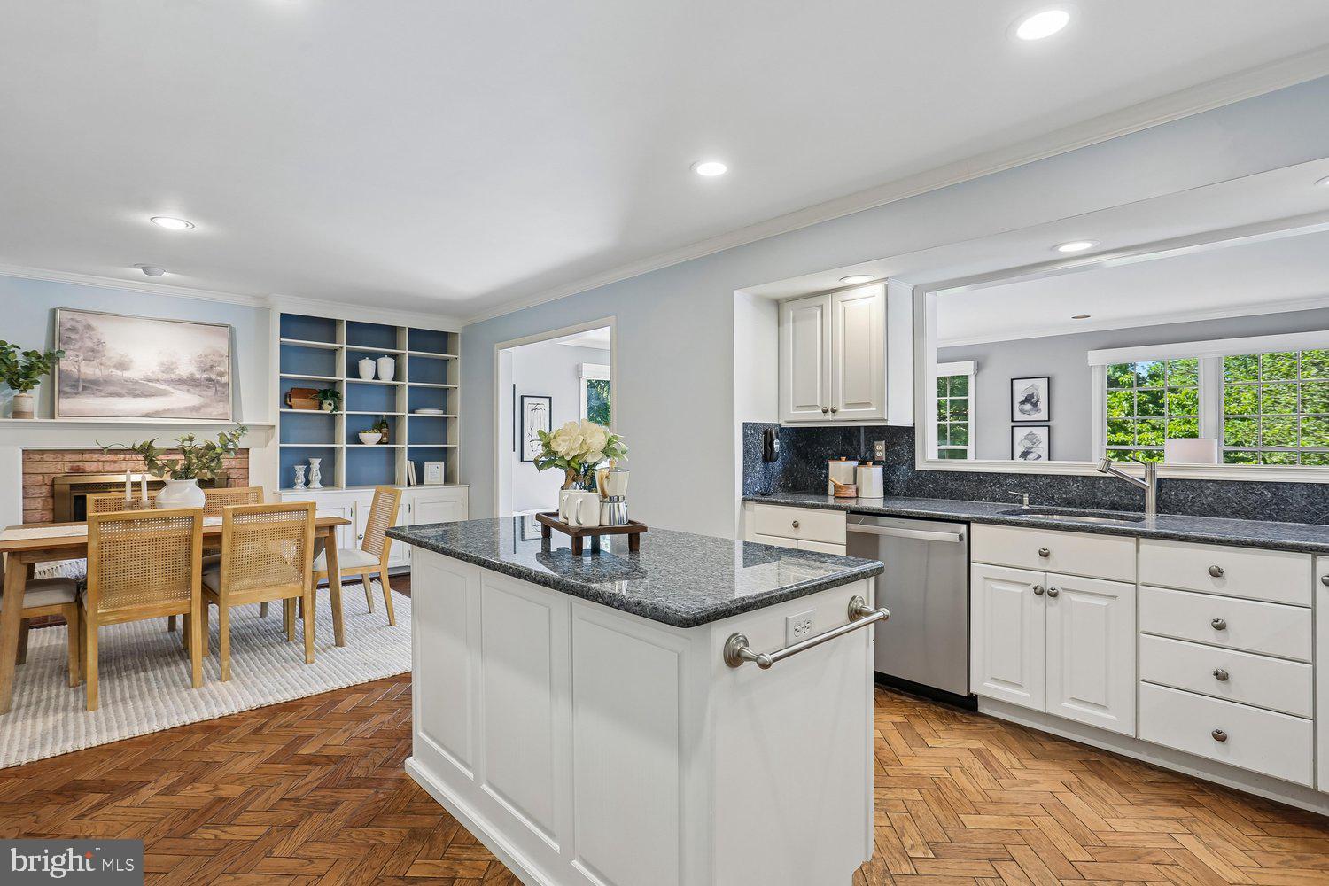 WESTLEIGH - Residential