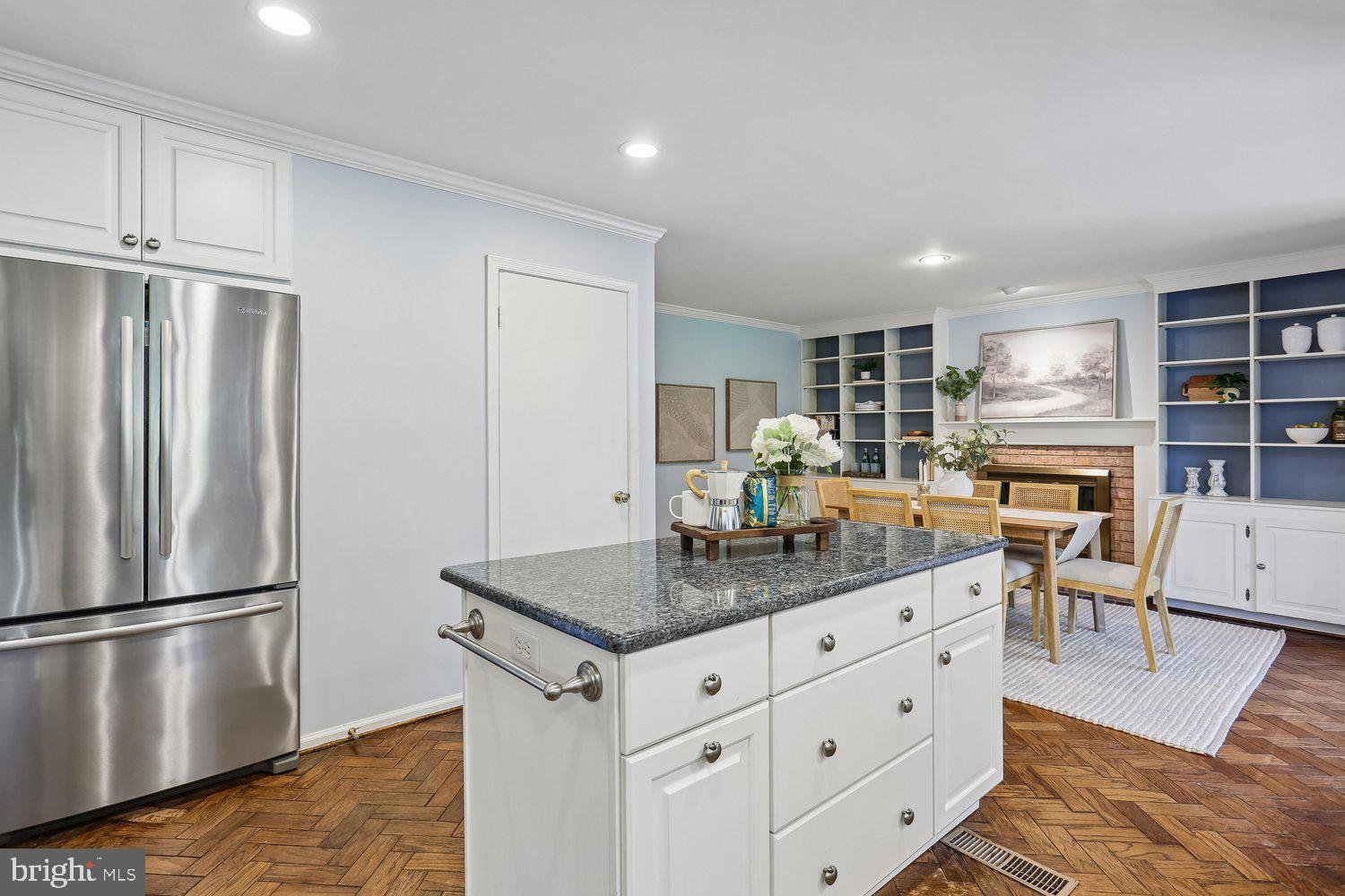 WESTLEIGH - Residential