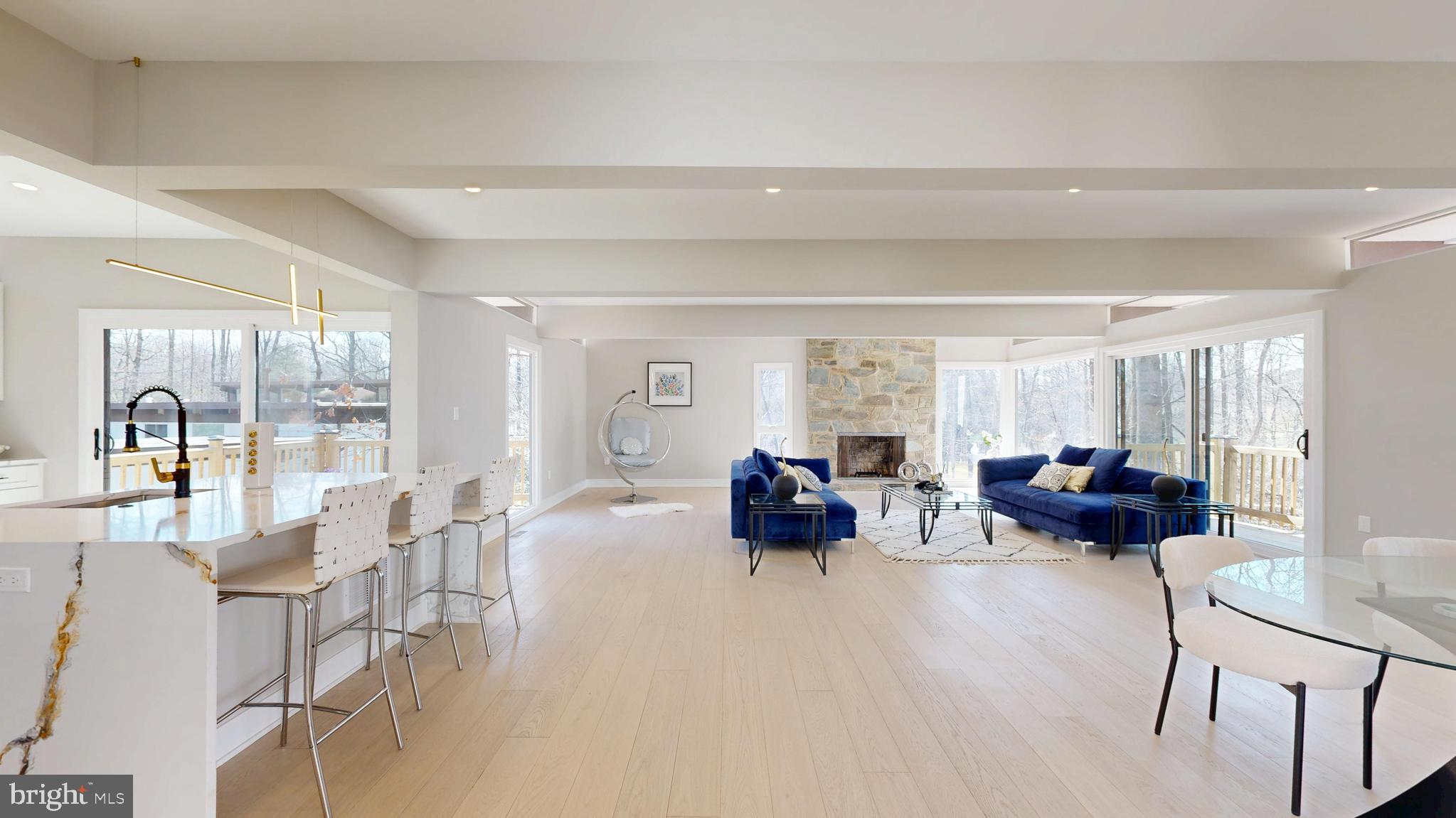 RESTON - Residential