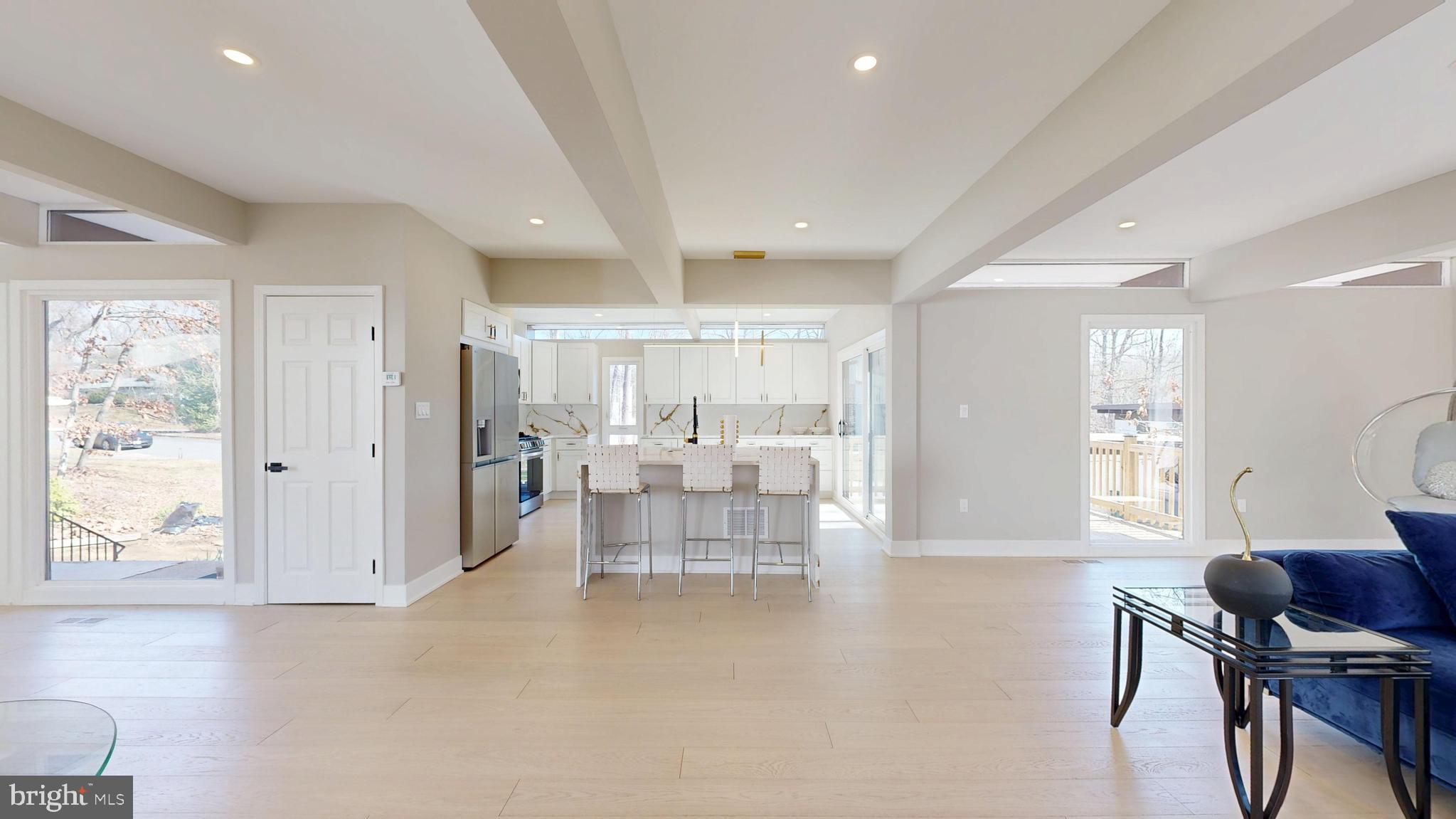 RESTON - Residential