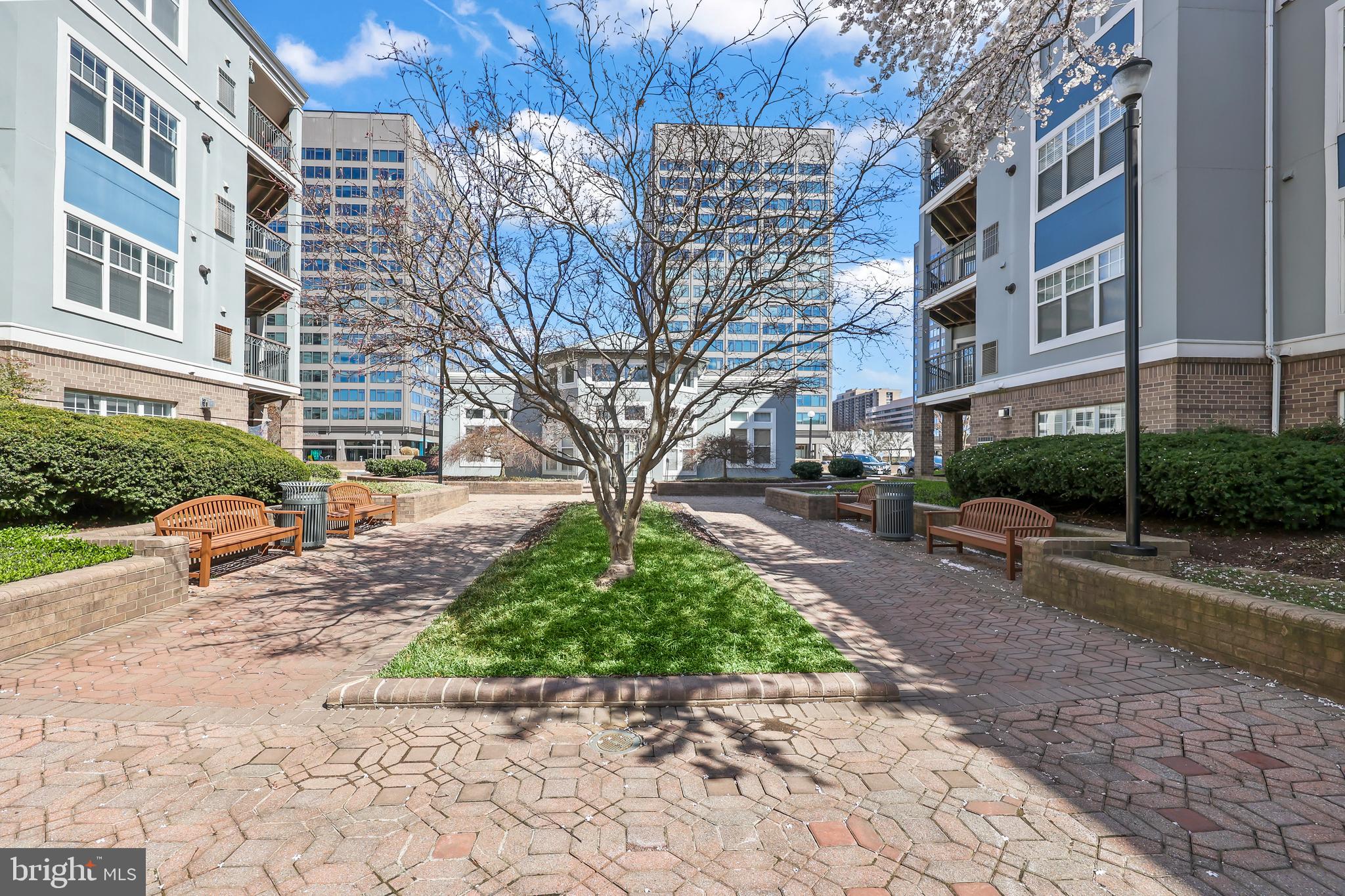 SAVOY PARK CONDOMINIUMS - Residential