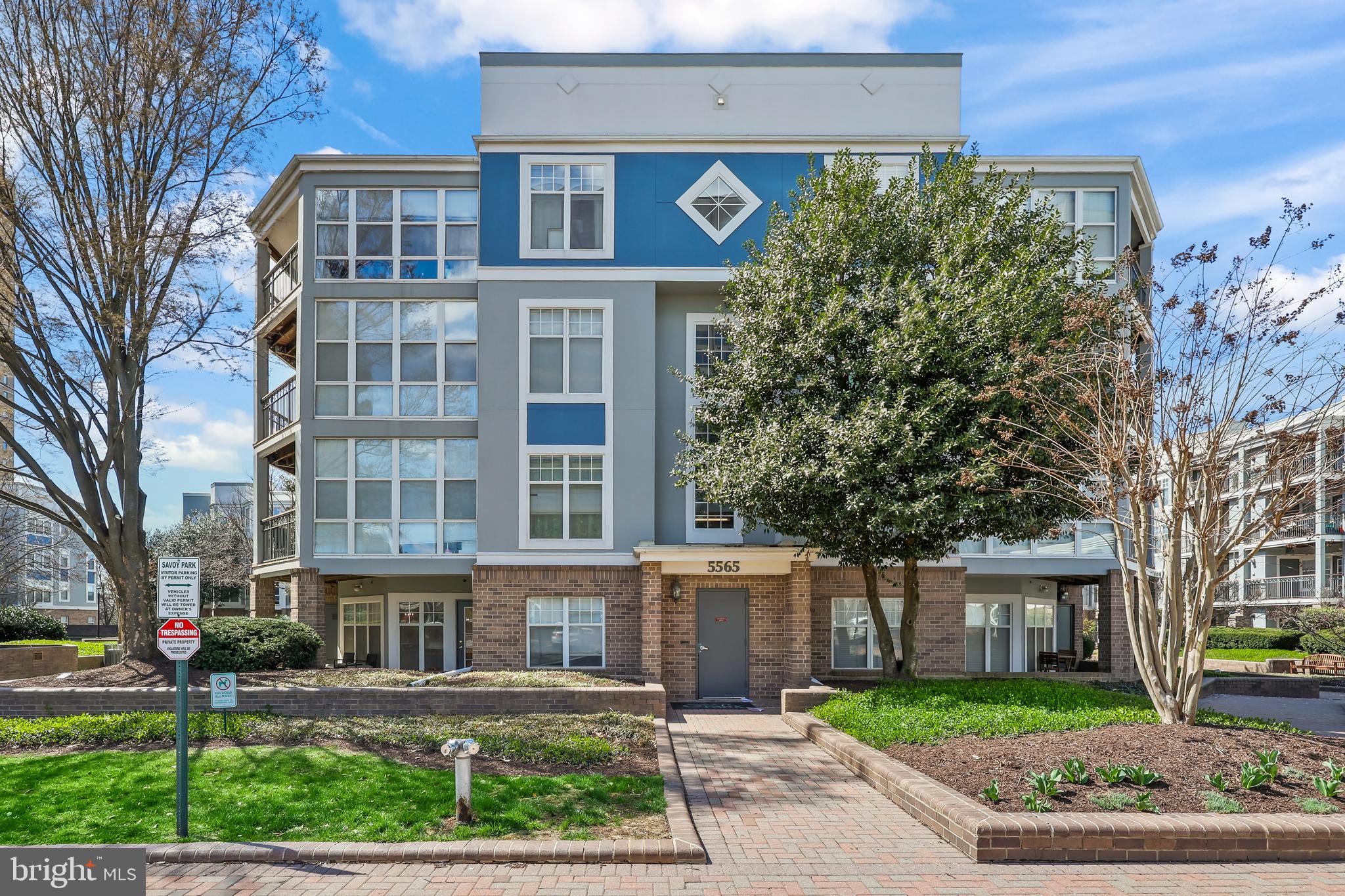 SAVOY PARK CONDOMINIUMS - Residential