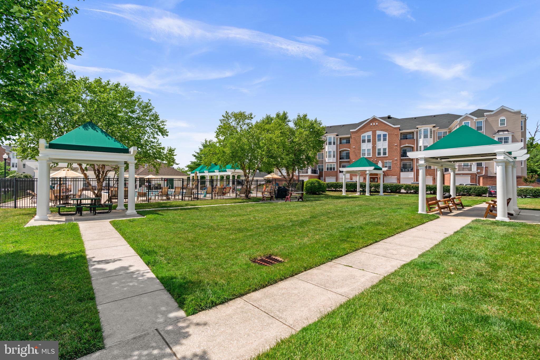 GATHERINGS AT LYNDWOOD - Residential