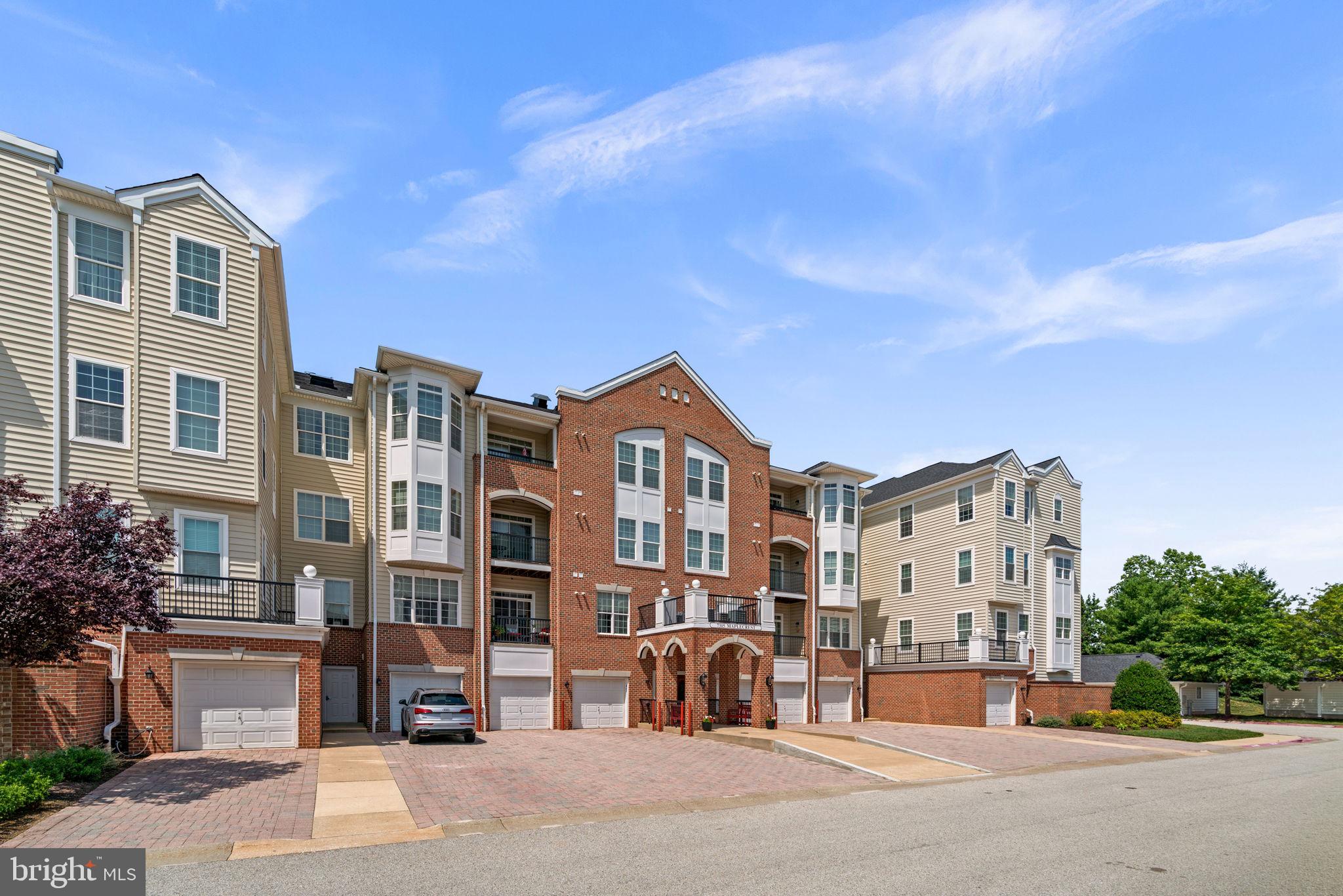 GATHERINGS AT LYNDWOOD - Residential