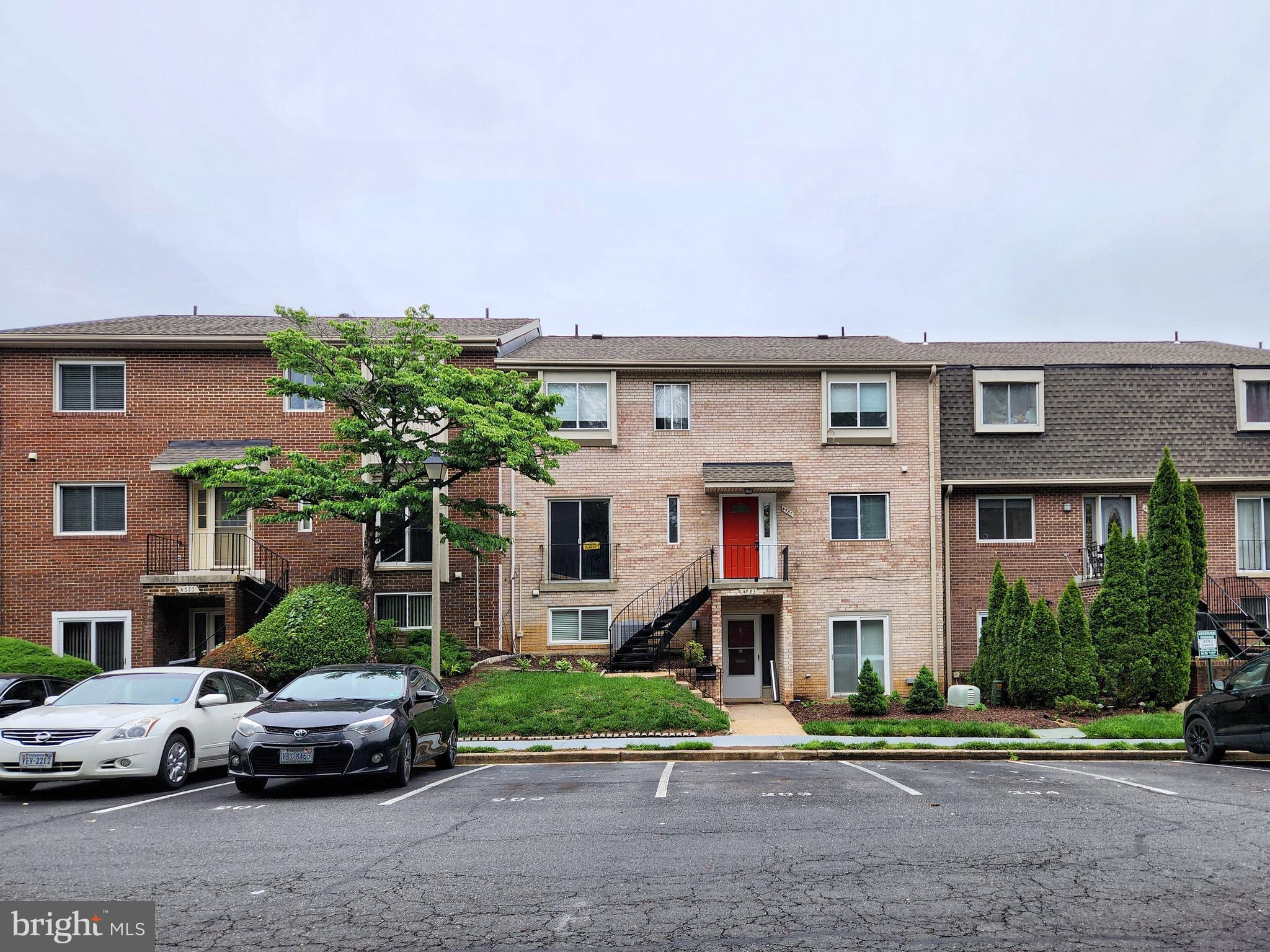 **  Beautifully updated 2 level townhouse inside the Beltway.

 **  Thoughtfully updated 3 bedrooms and 2 bathrooms.

** Renovated  kitchen with gorgeous granite countertops, upgraded cabinetry and brand-new stainless steel appliances( an oversized new refrigerator, new stove, new built-in microwave, and new dishwasher).

** The main level is enhanced with beautiful hardwood flooring throughout, while the grand marble foyer creates an impressive and elegant entrance. 

** Upstairs, all three bedrooms and hallway are finished with brand-new carpet, and the staircase is accented with rich wood flooring for a warm and timeless touch.

**   Fully Updated Bathrooms!  New Washer and Dryer!!   New paint throughout!   Spacious Storages! 
        Reserve  Parking 202.
** Filled with natural light, this beautifully designed home features an open and airy layout with an elegant flow throughout.

** Perfectly situated near shopping centers, restaurants, libraries, and everyday conveniences, this exceptional home also offers easy access to Washington, DC, the Pentagon, and major commuter routes.

Non Warrantable condo. Acceptable financing is CASH,PORTFOLIO,20% DOWN PAYMENT. 

** Move-in ready and beautifully upgraded from top to bottom, this exceptional condo is a rare opportunity you do not want to miss!