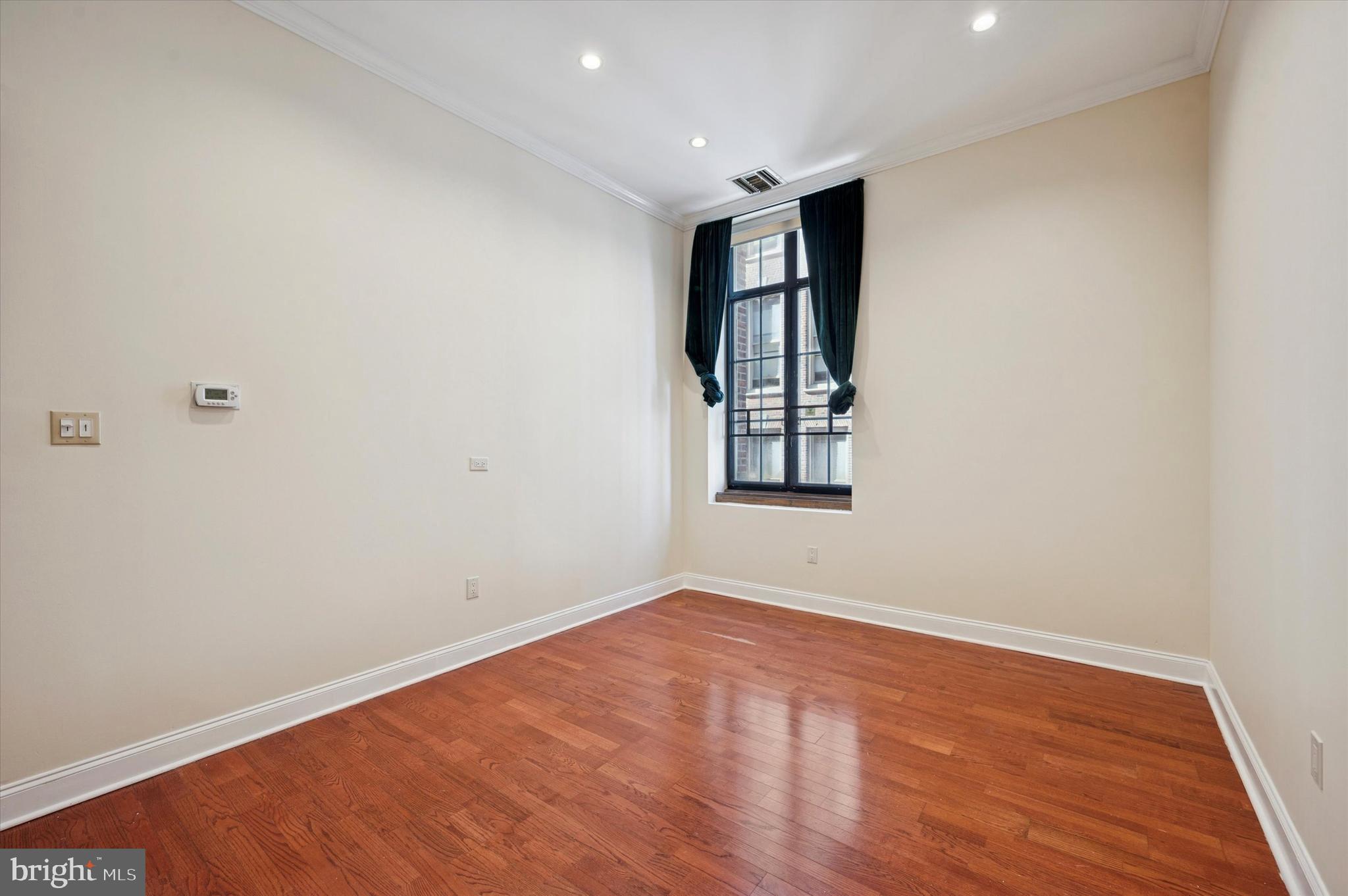 SPRING GARDEN - Residential