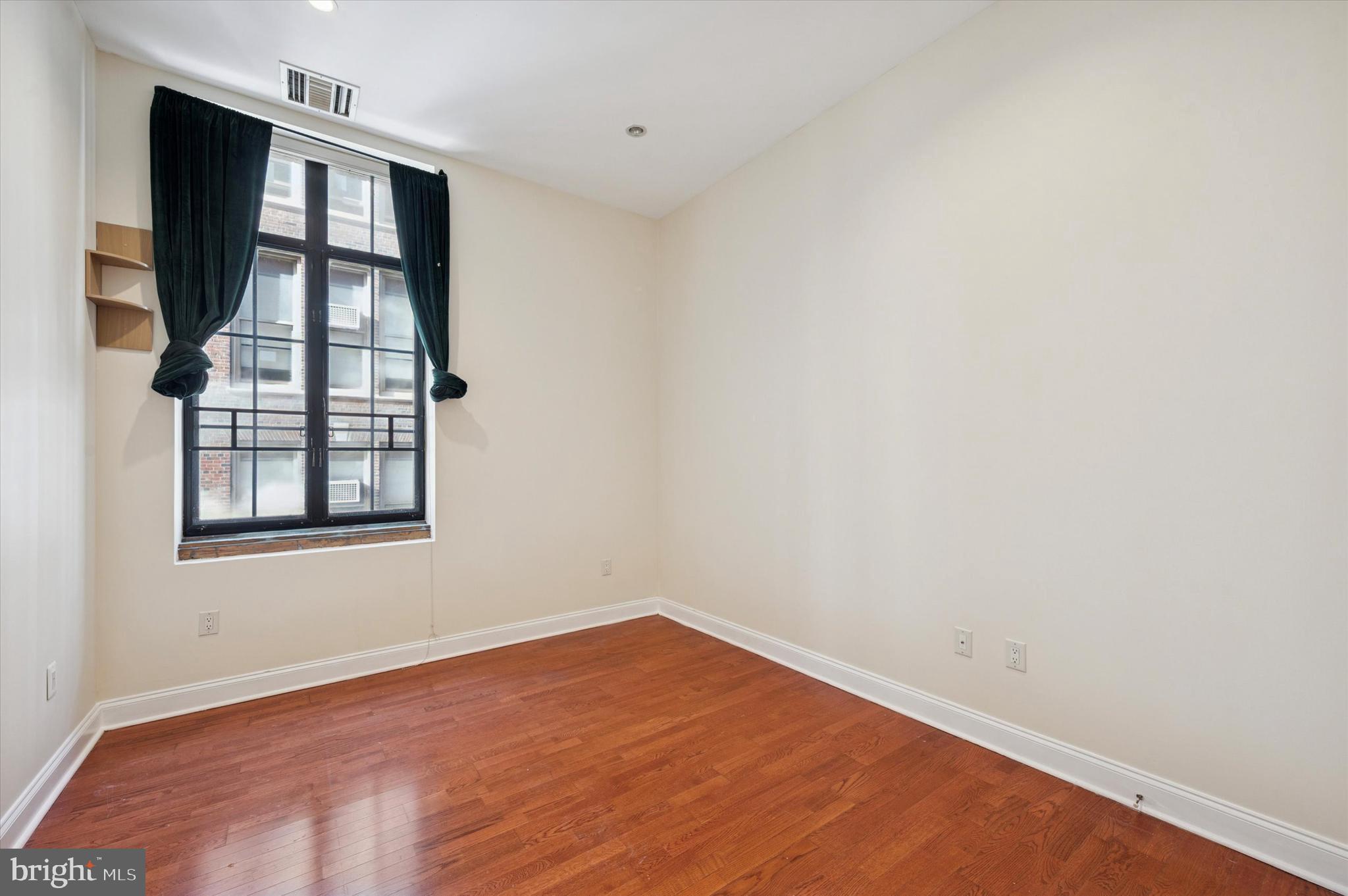 SPRING GARDEN - Residential