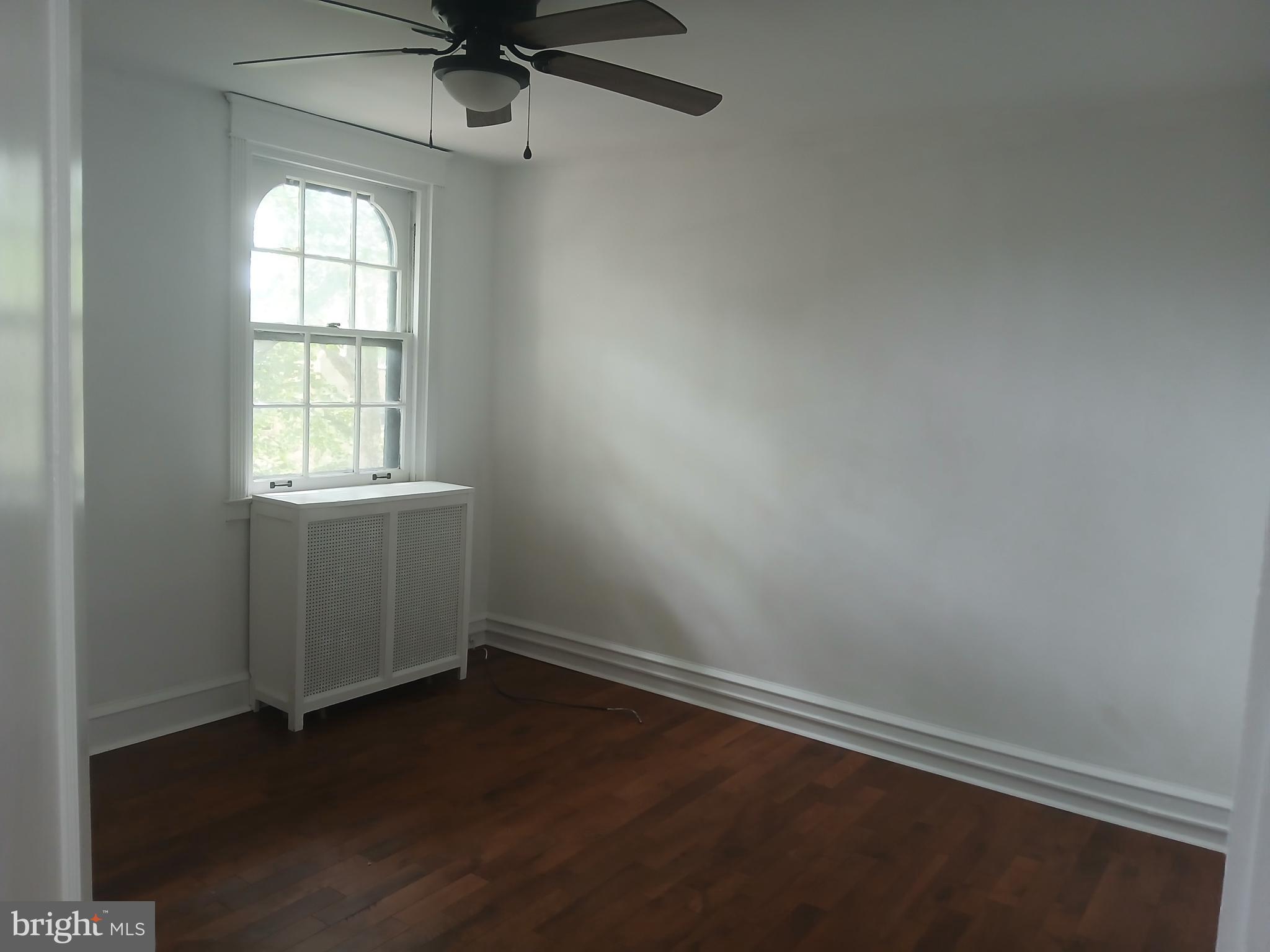 EAST FALLS - Residential