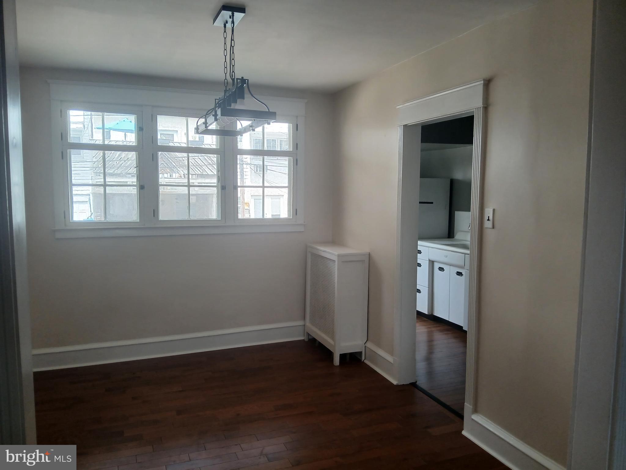 EAST FALLS - Residential