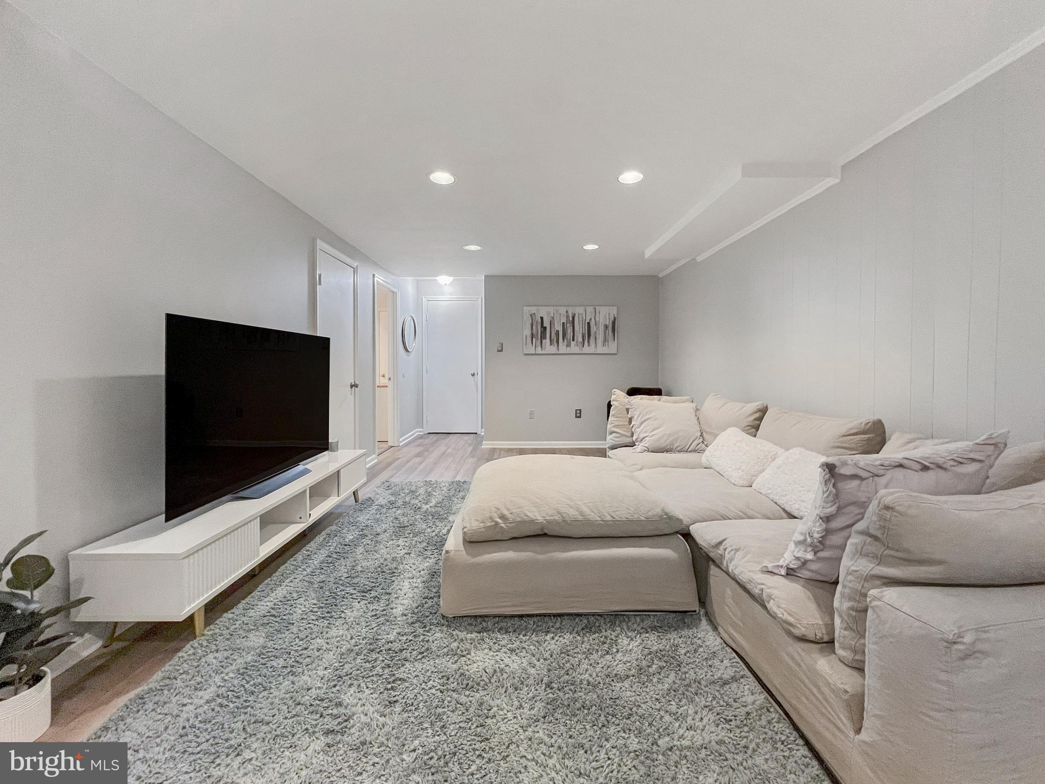 FRANKLIN FARM - Residential
