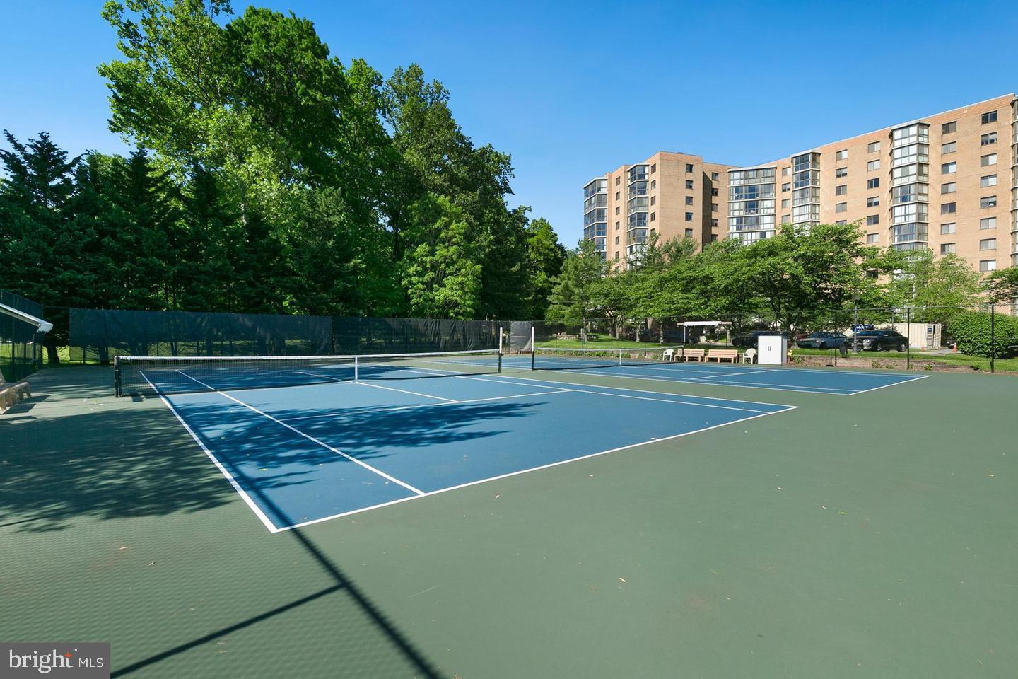 GREENS AT LEISURE WORLD - Residential