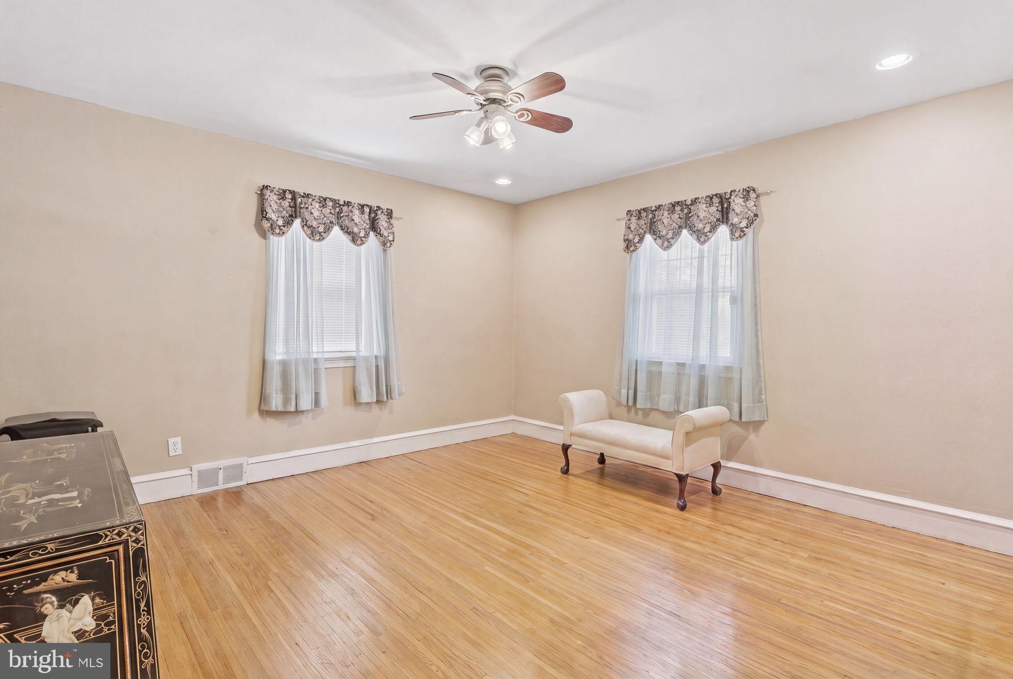 MELROSE PARK - Residential