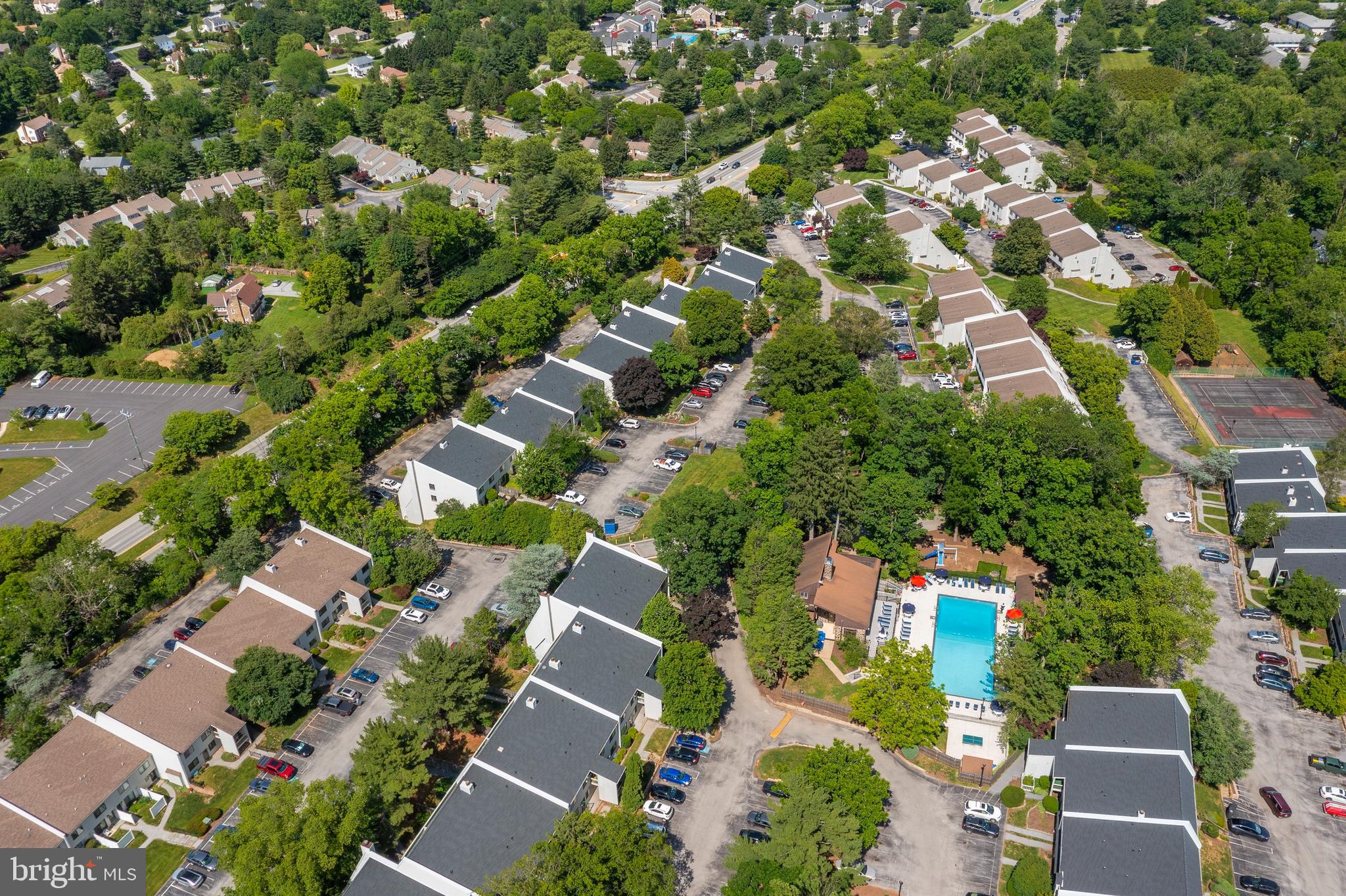 SUMMIT HOUSE - Residential