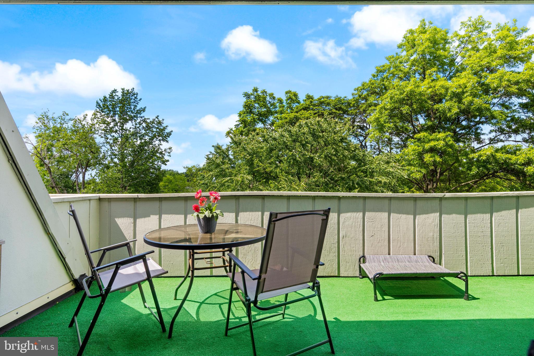SUMMIT HOUSE - Residential