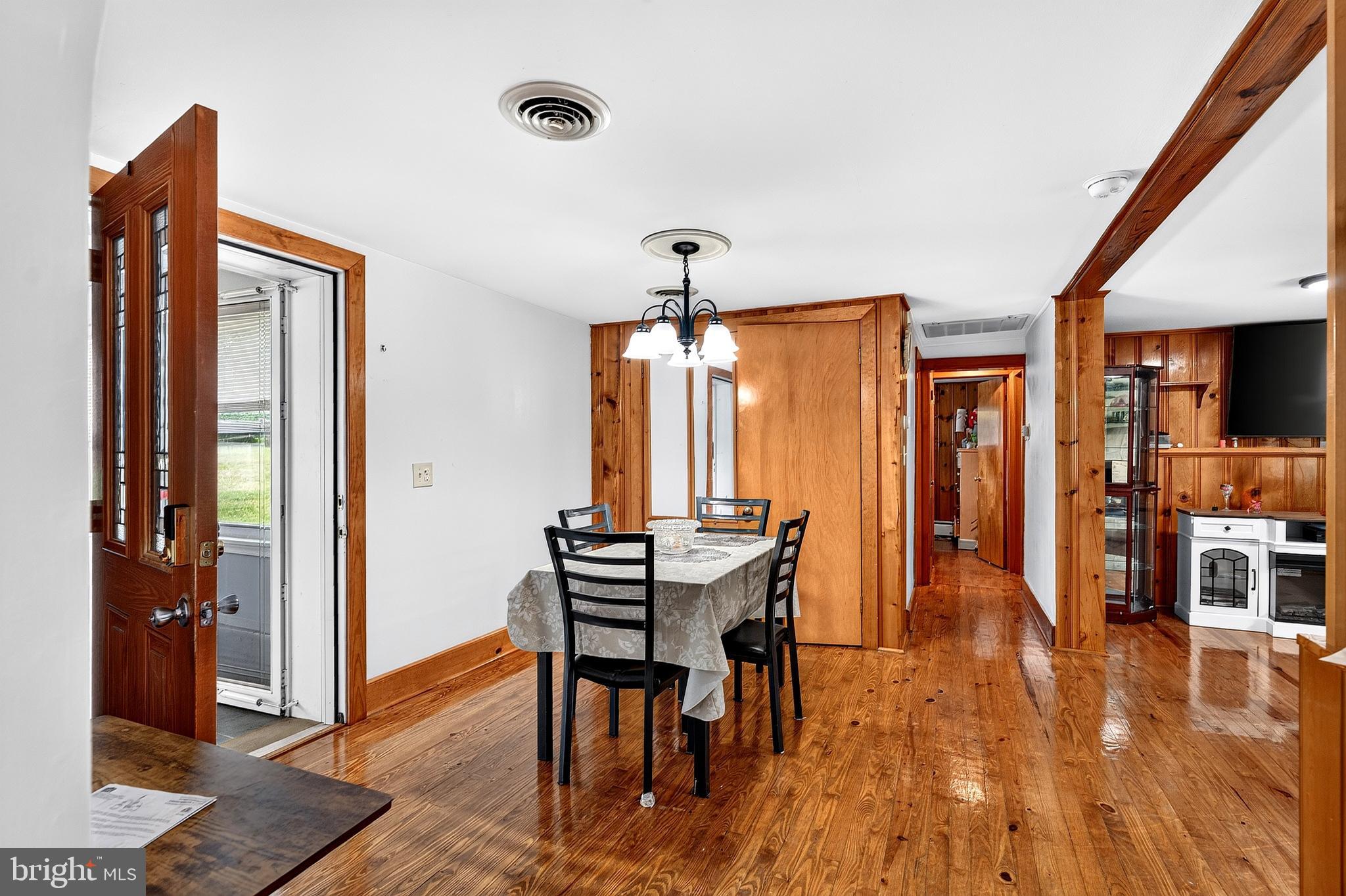 FRITCHIE HIGHLANDS - Residential