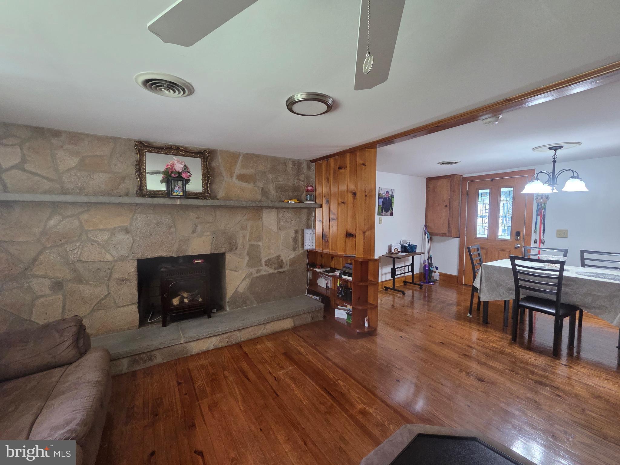 FRITCHIE HIGHLANDS - Residential