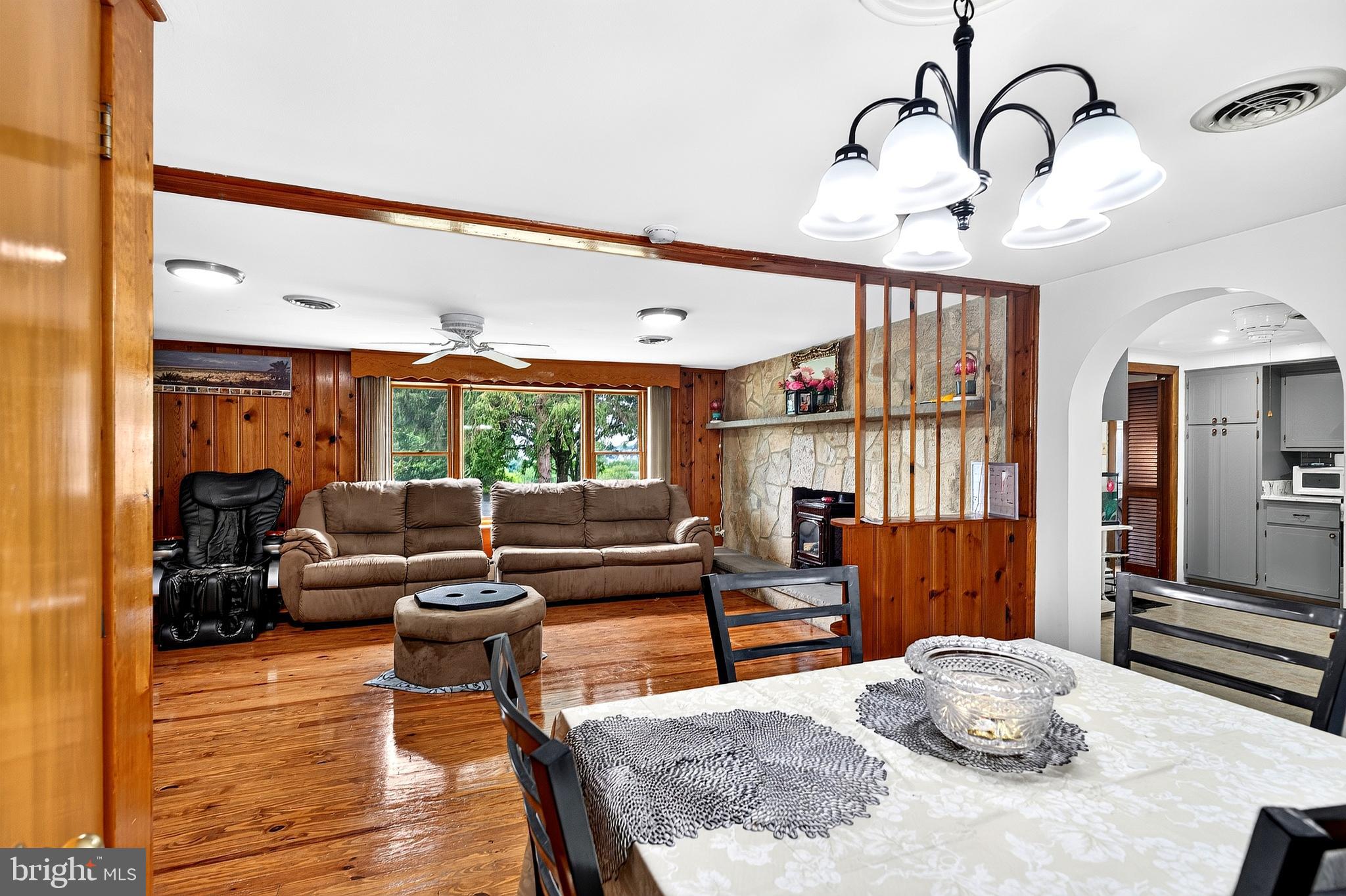 FRITCHIE HIGHLANDS - Residential