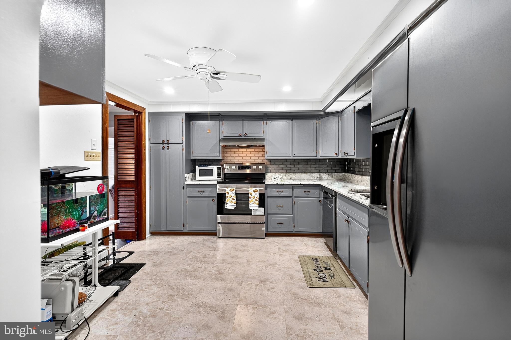 FRITCHIE HIGHLANDS - Residential